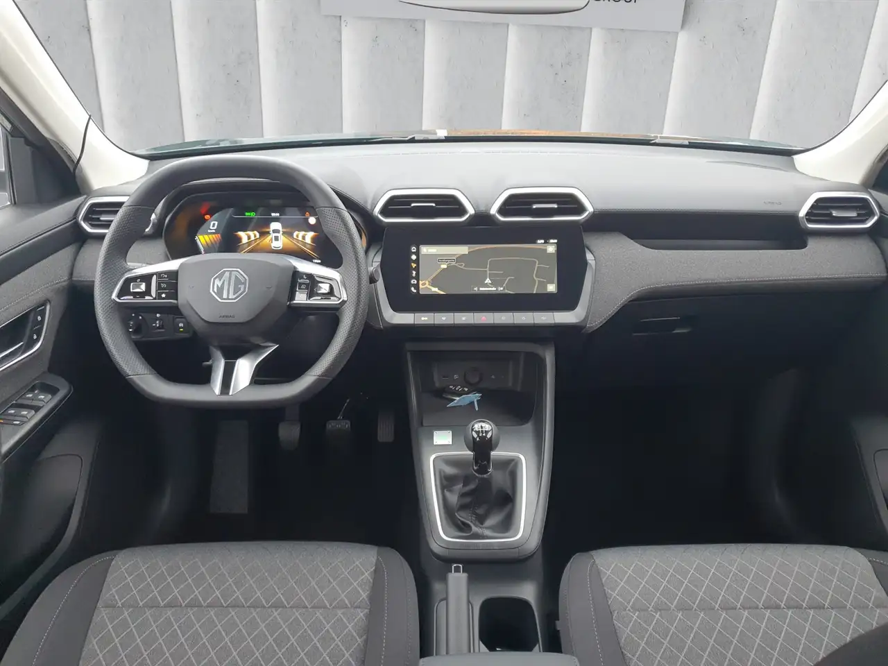 MG ZS Standard 1.5 85 kW GJR | RFK | PDC | Navi | Klima 12