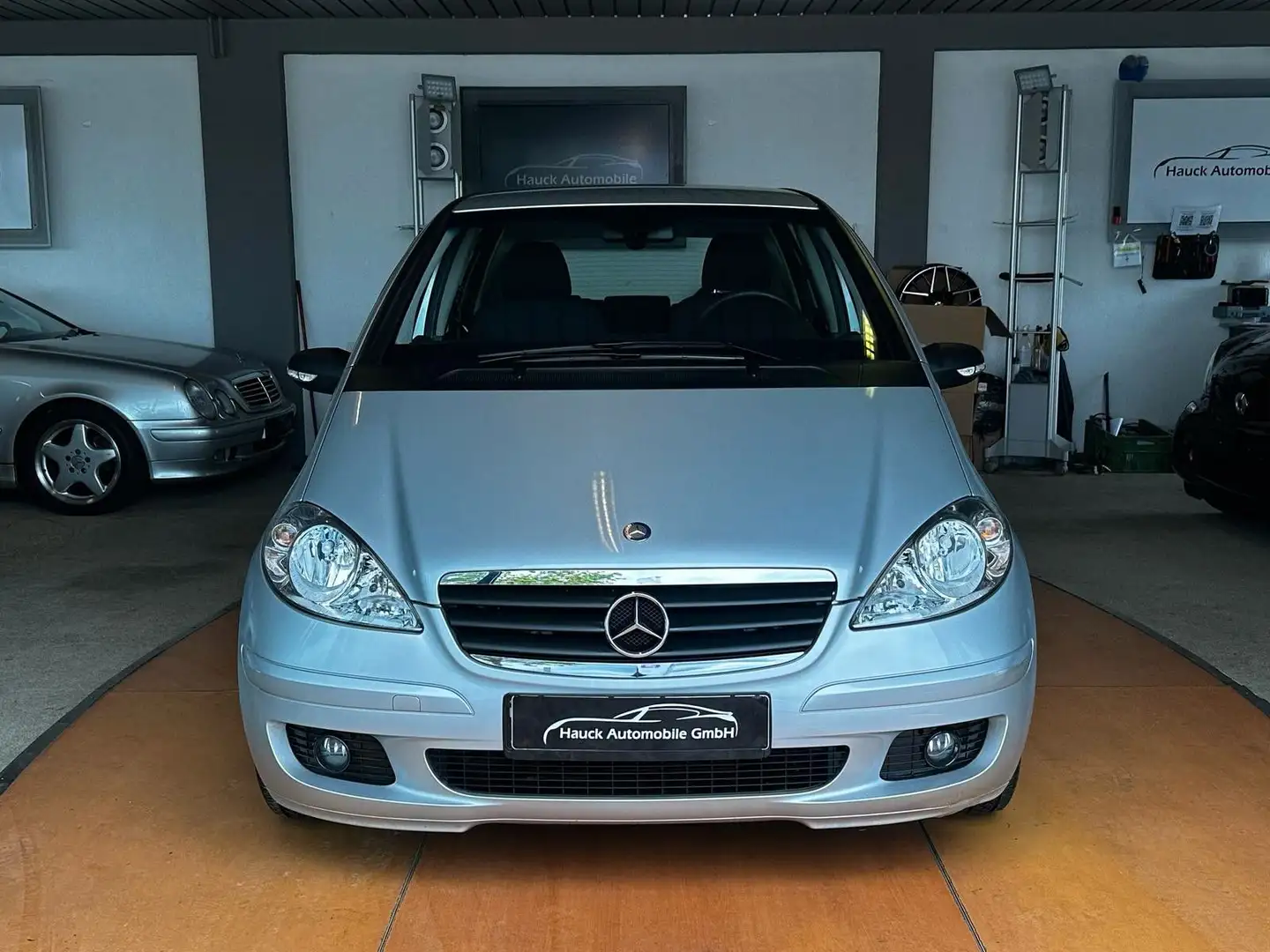 Mercedes-Benz A 150 70-TKM/AUT./SHZ/KLIMA/MFL/ELF Silber - 2
