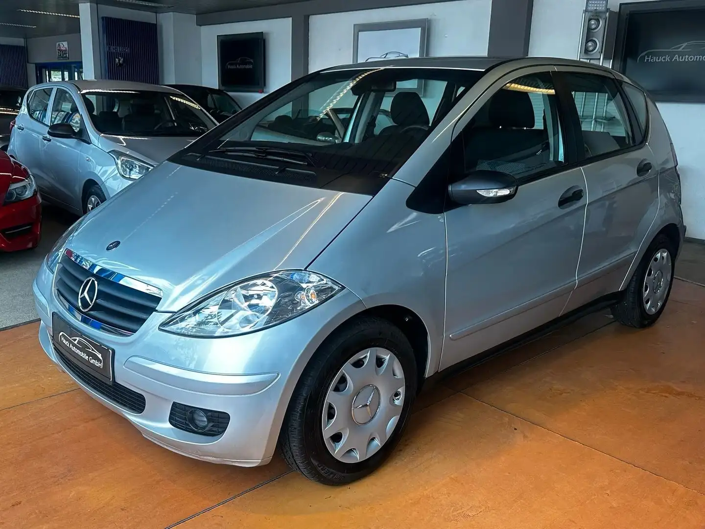Mercedes-Benz A 150 70-TKM/AUT./SHZ/KLIMA/MFL/ELF Silber - 1
