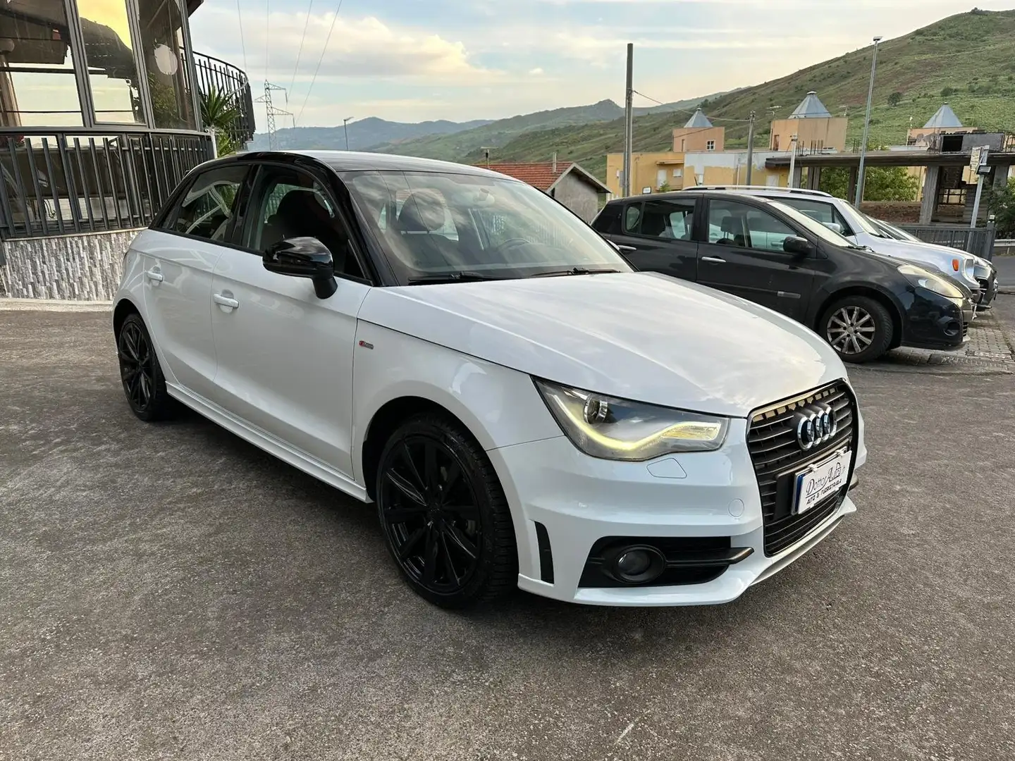 Audi A1 Sportback 1.6 tdi S Line Edition 90cv Blanc - 2