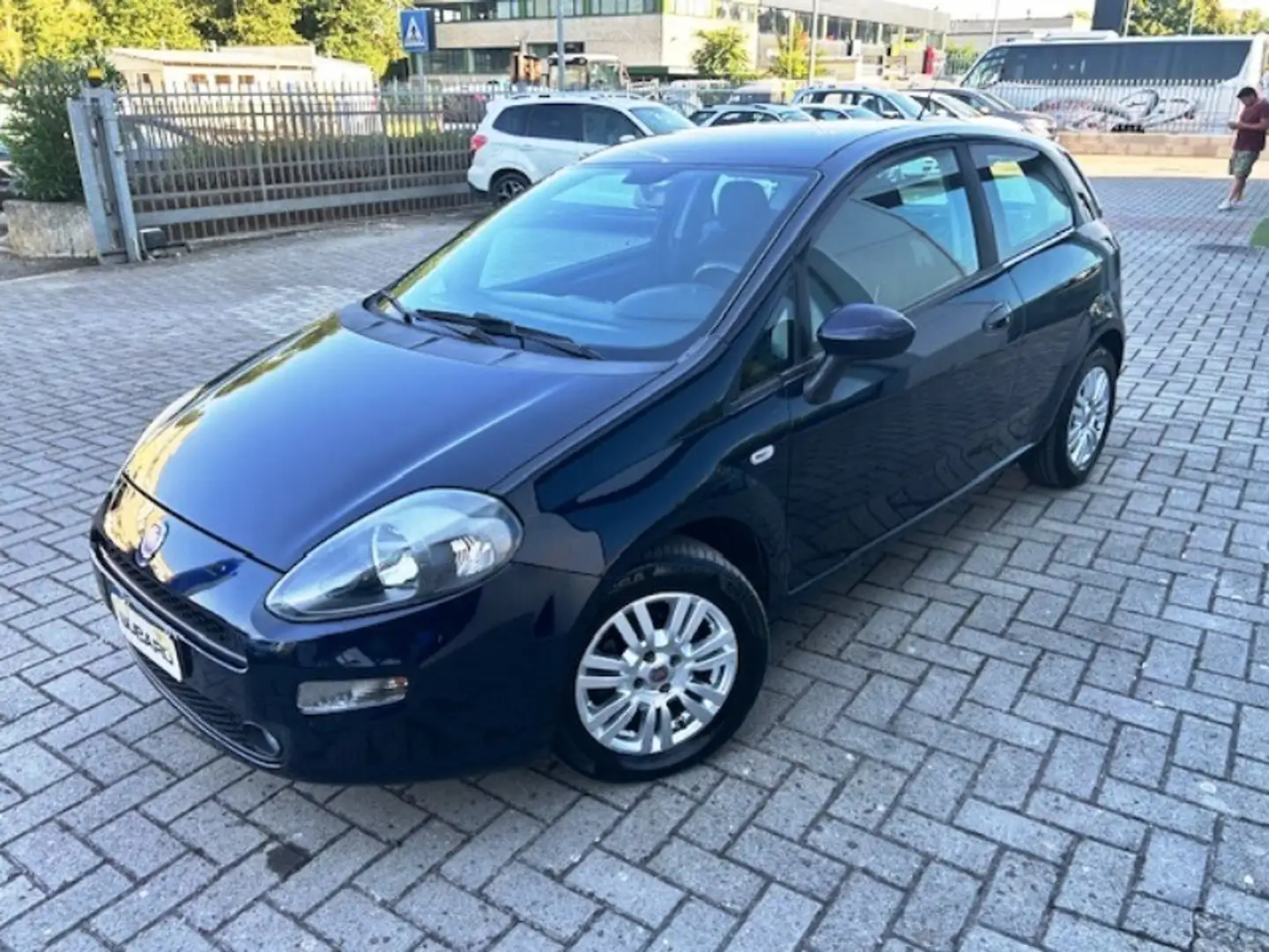 Fiat Punto Punto 1.3 MJT II S&S 85 CV 3 porte ECO Street Nero - 1
