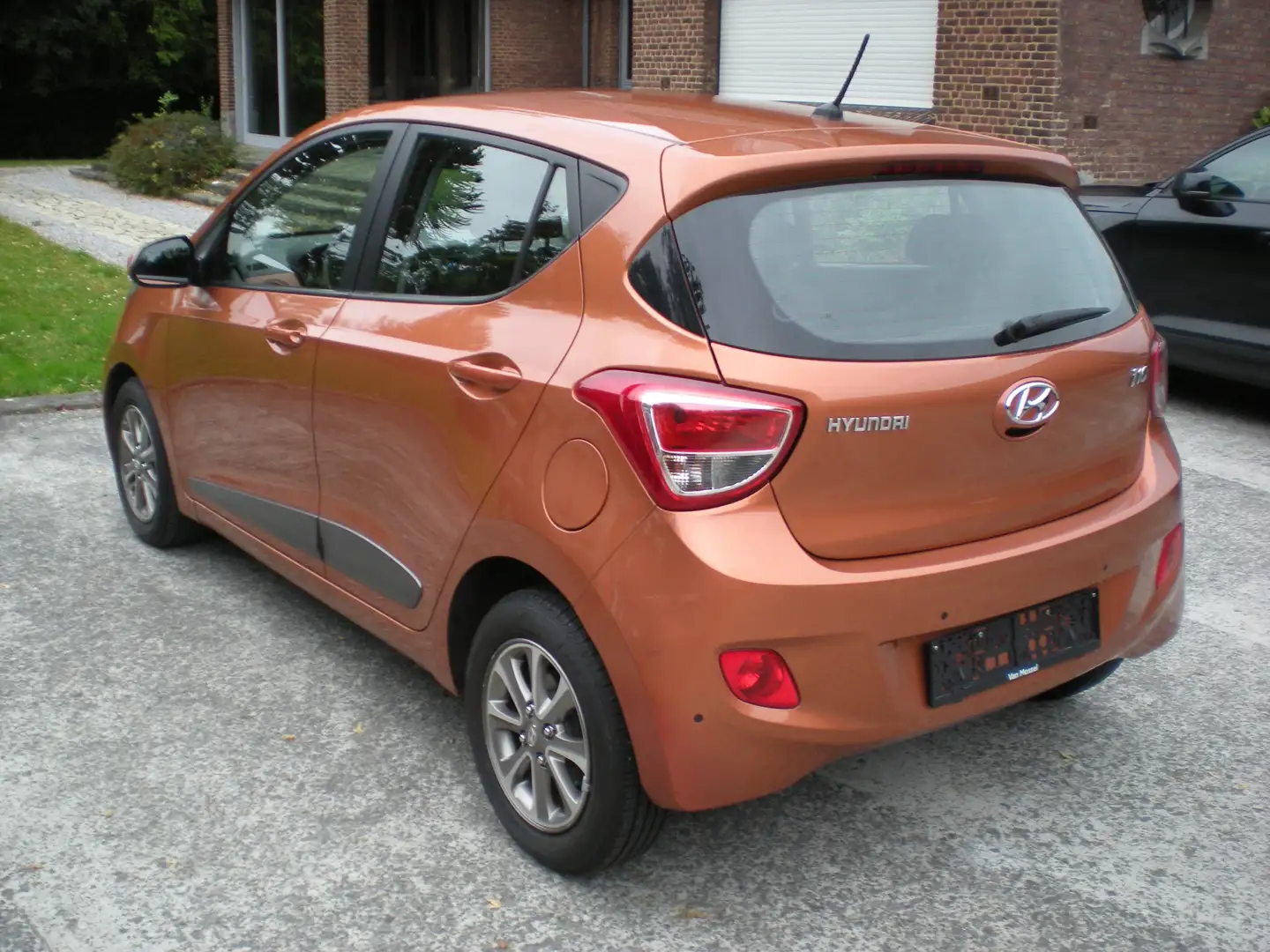 Hyundai i10 1.0i Pop Oranje - 2
