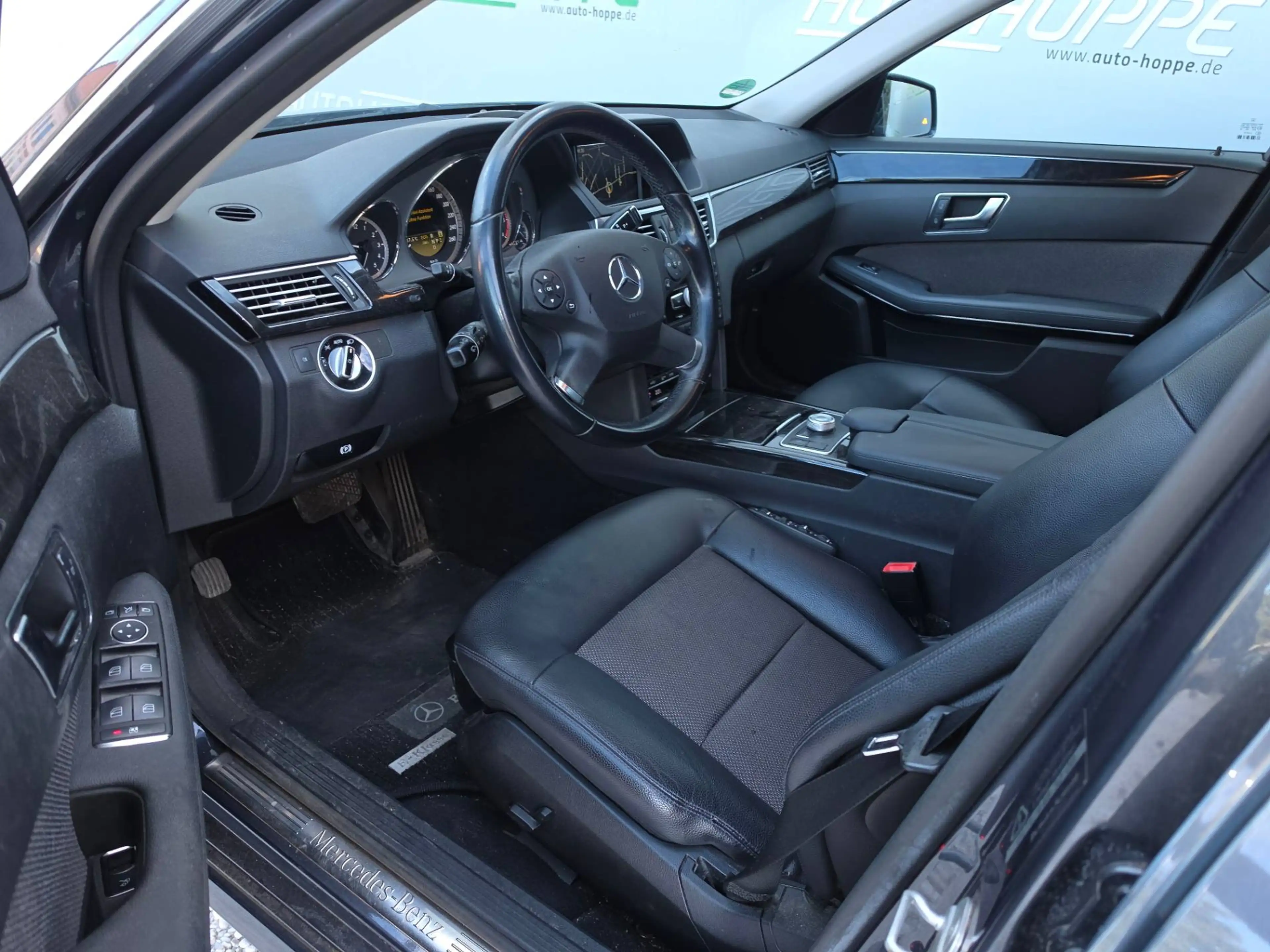 Mercedes-Benz E 250 E 250 CDI 4Matic Avantgarde, AHK, Navi, Schiebedach, SHZ, 8 Räder... — photo 3