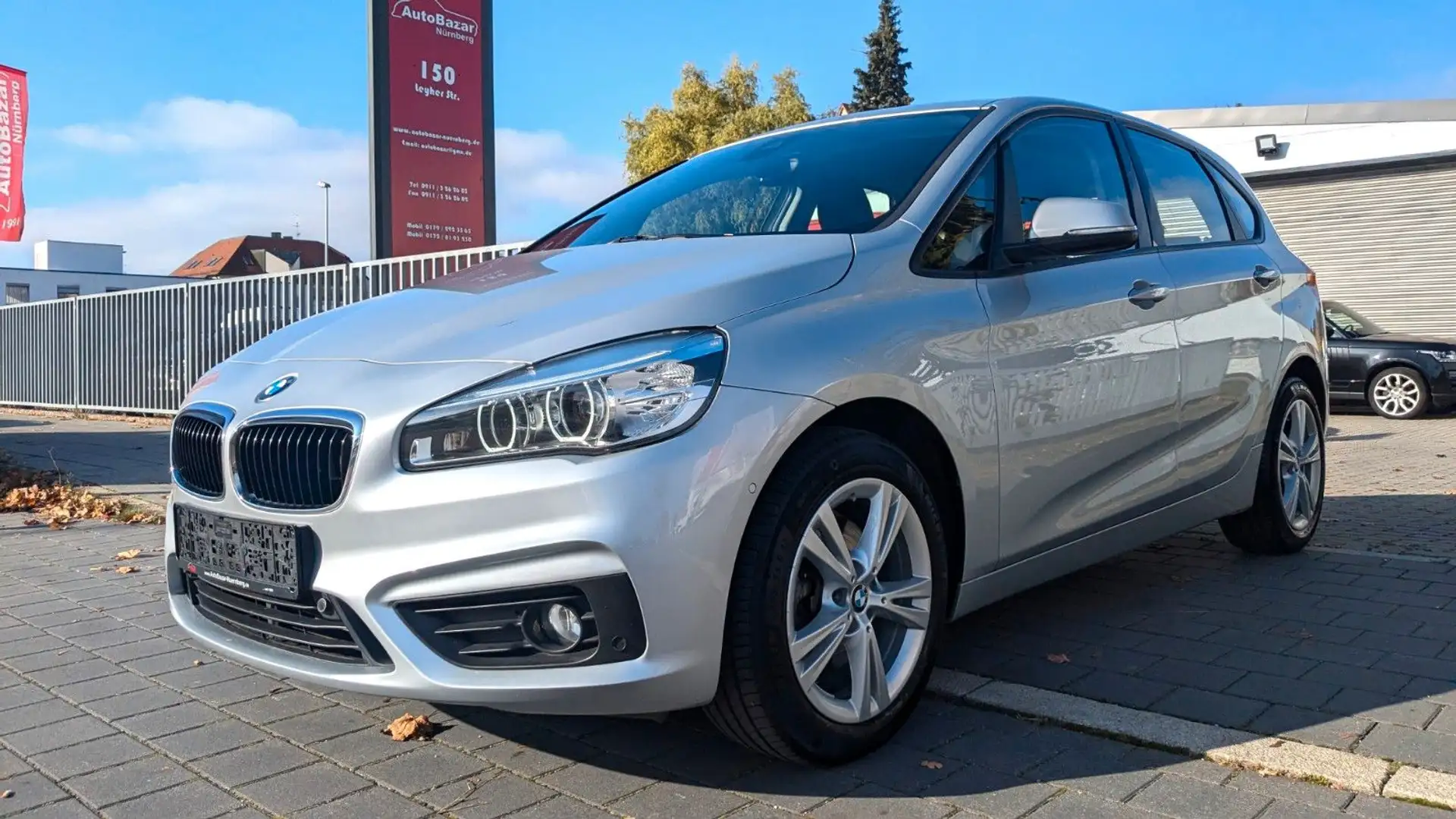 BMW 220 i Active Tourer / Autom. /Scheckheft / Euro 6 Silber - 2