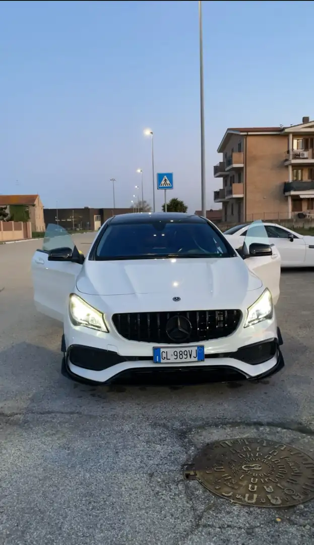 Mercedes-Benz CLA 220 D 4 matic automatic premium AMG line - 1