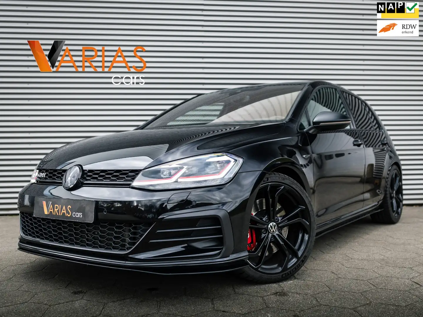 Volkswagen Golf GTI 2.0 TSI TCR Pano DCC Camera Keyless Dyn Zwart - 1