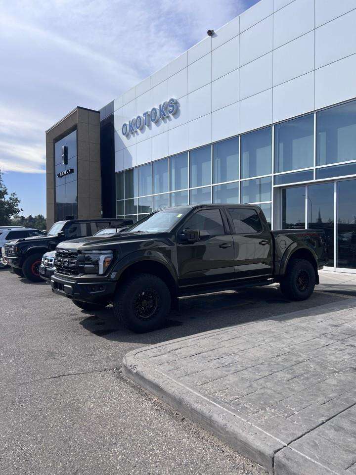 2025 Ford F-150 Raptor 4x4 SuperCrew Cab 5.5 ft. box 145 in. WB