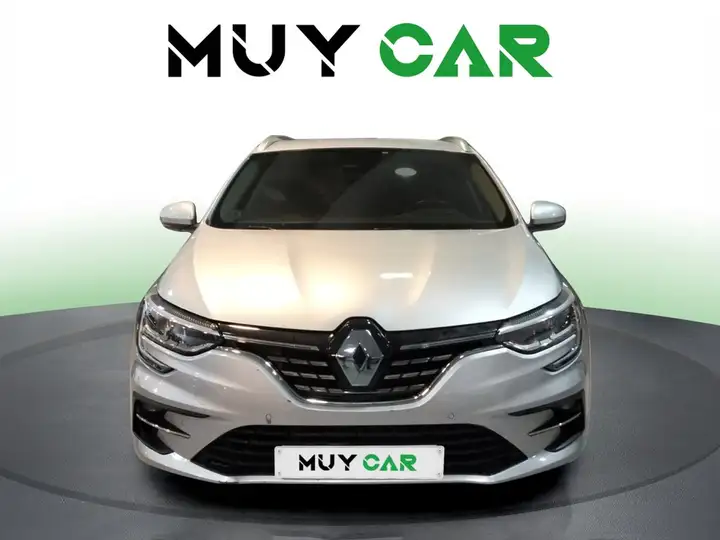 Renault Mégane 2022, foto 2