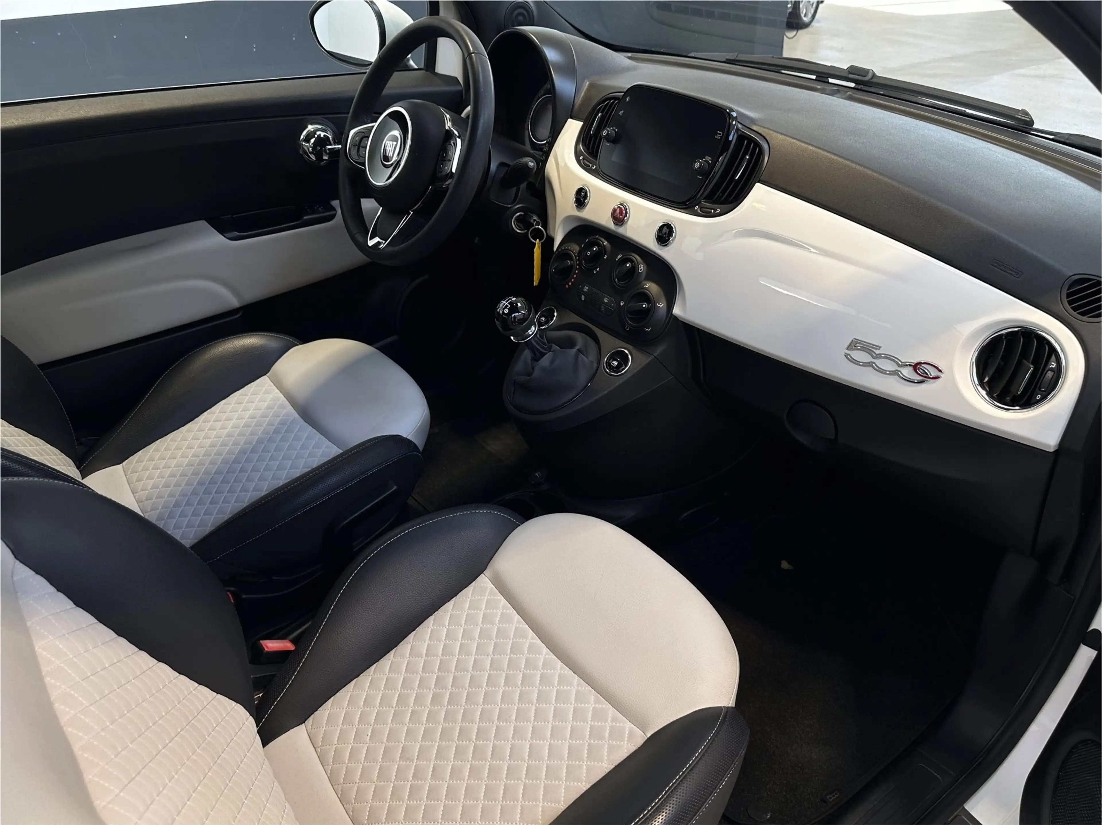 Fiat 500C 1.0 Hybrid Dolcevita Cabrio | Apple Carplay/ Andro — photo 34