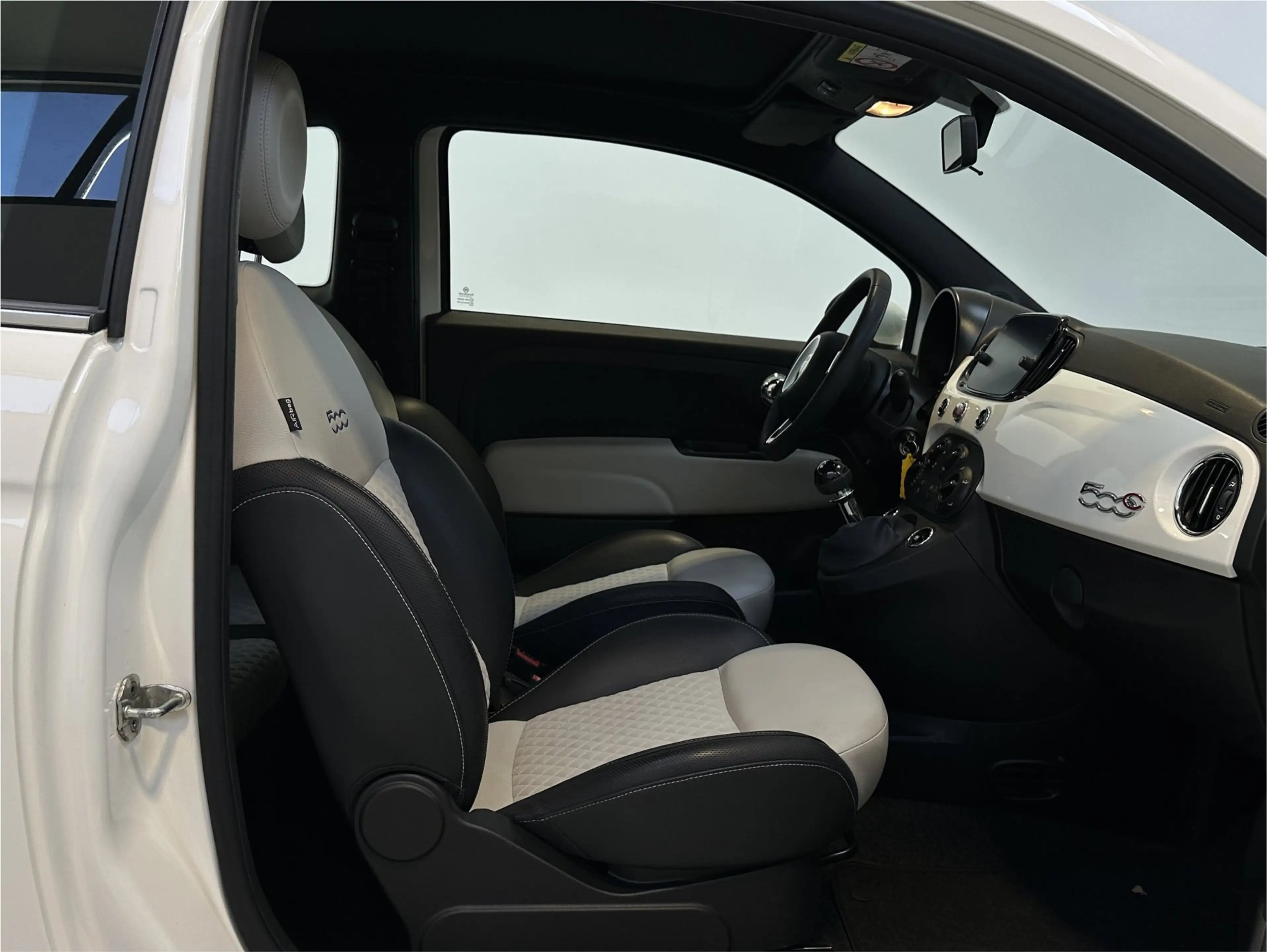 Fiat 500C 1.0 Hybrid Dolcevita Cabrio | Apple Carplay/ Andro — photo 33