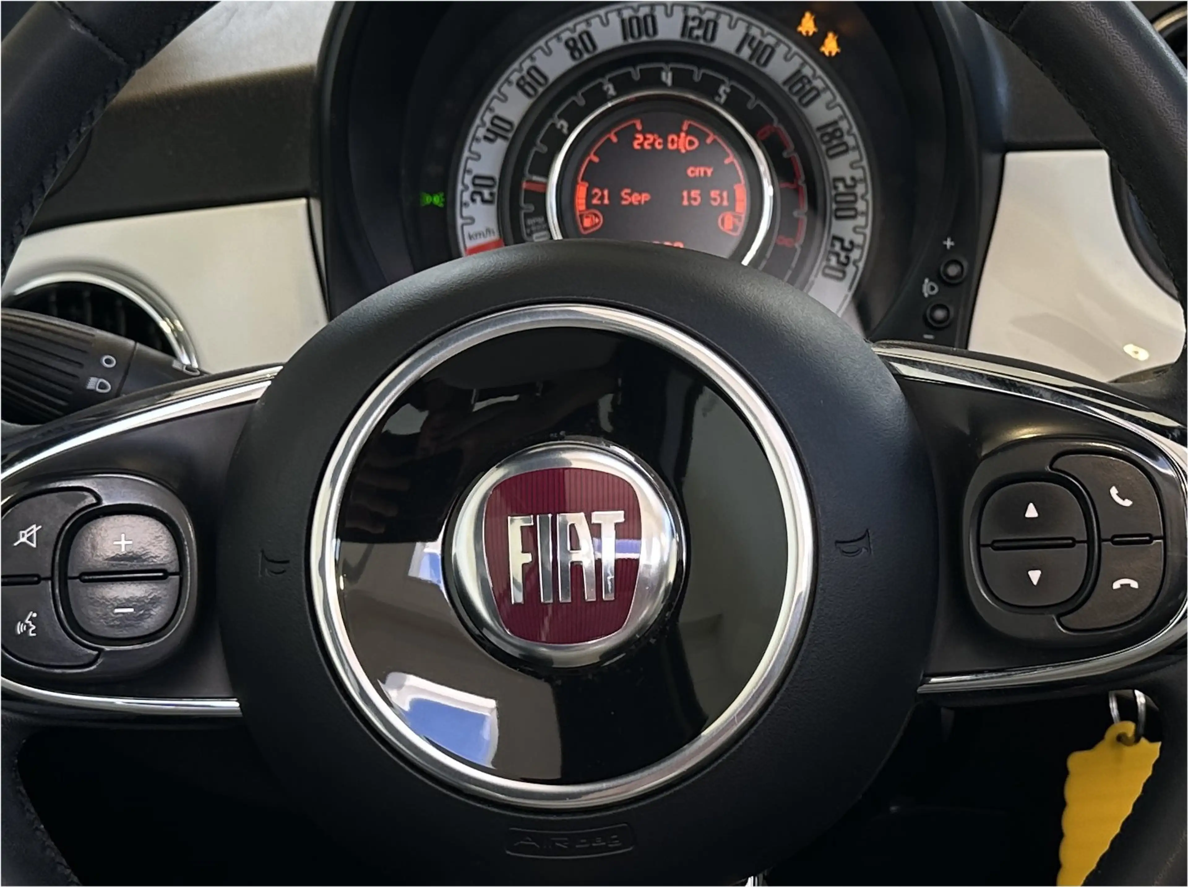 Fiat 500C 1.0 Hybrid Dolcevita Cabrio | Apple Carplay/ Andro — photo 9