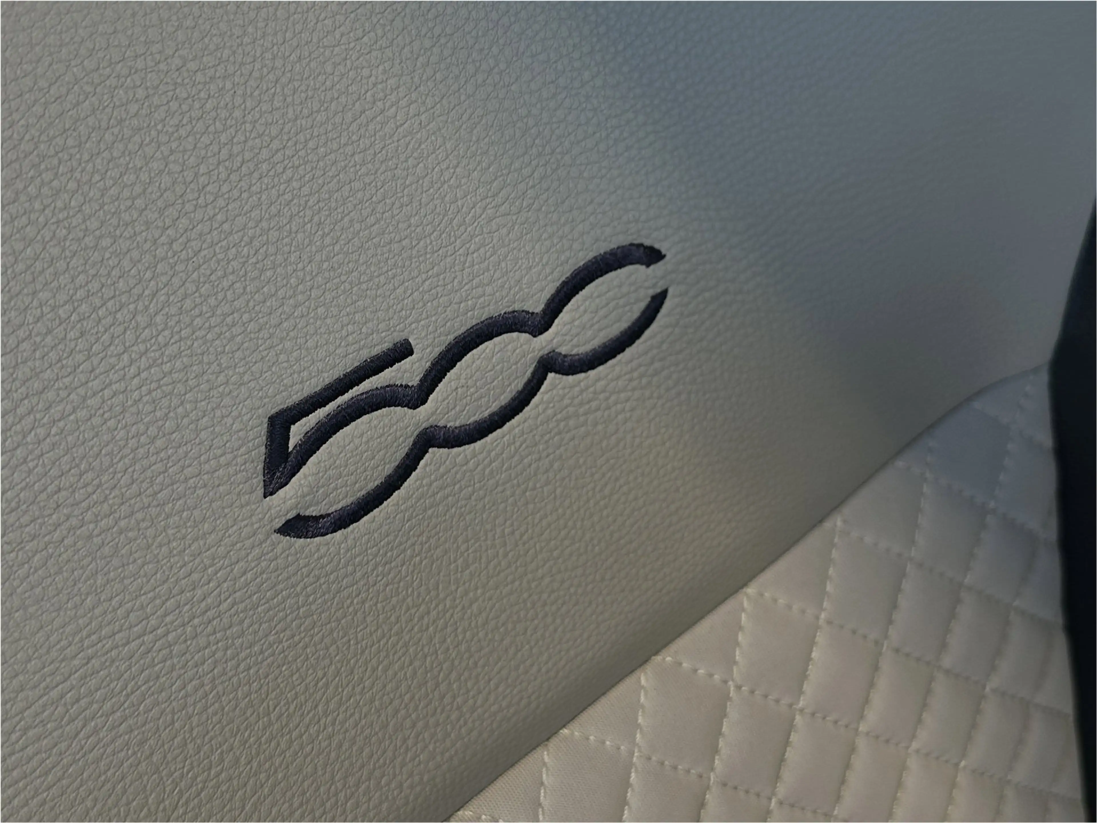 Fiat 500C 1.0 Hybrid Dolcevita Cabrio | Apple Carplay/ Andro — photo 29