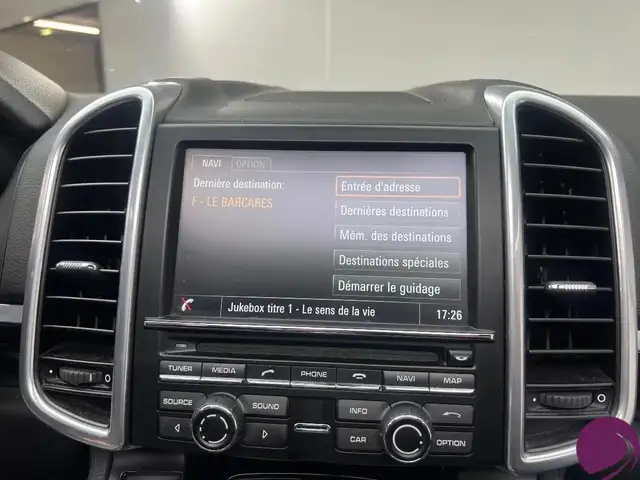 Porsche Cayenne view 22