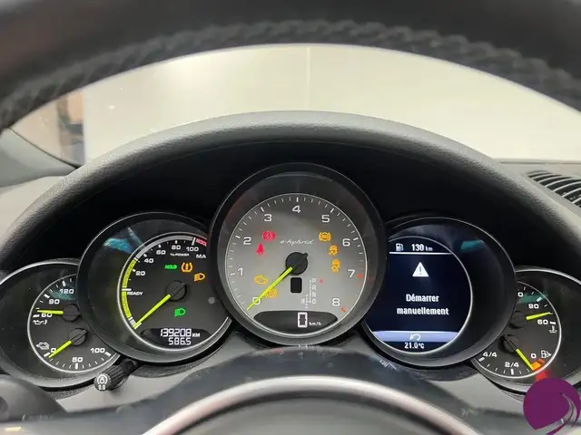 Porsche Cayenne view 18