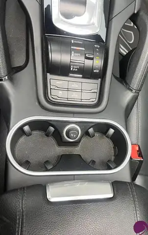 Porsche Cayenne view 17