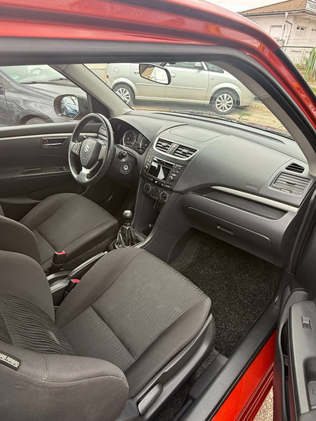 Suzuki Swift Swift 3-Türer 1.2 Klima elektrische Spiegel Fenster USB TÜV NEU frischer Service, Einsteigen und losfahren — photo 14