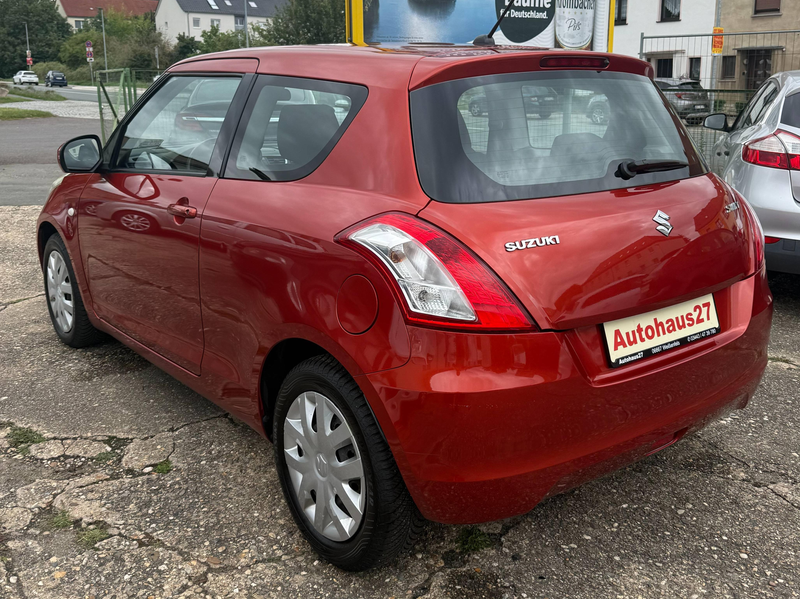 Suzuki Swift Swift 3-Türer 1.2 Klima elektrische Spiegel Fenster USB TÜV NEU frischer Service, Einsteigen und losfahren — photo 8