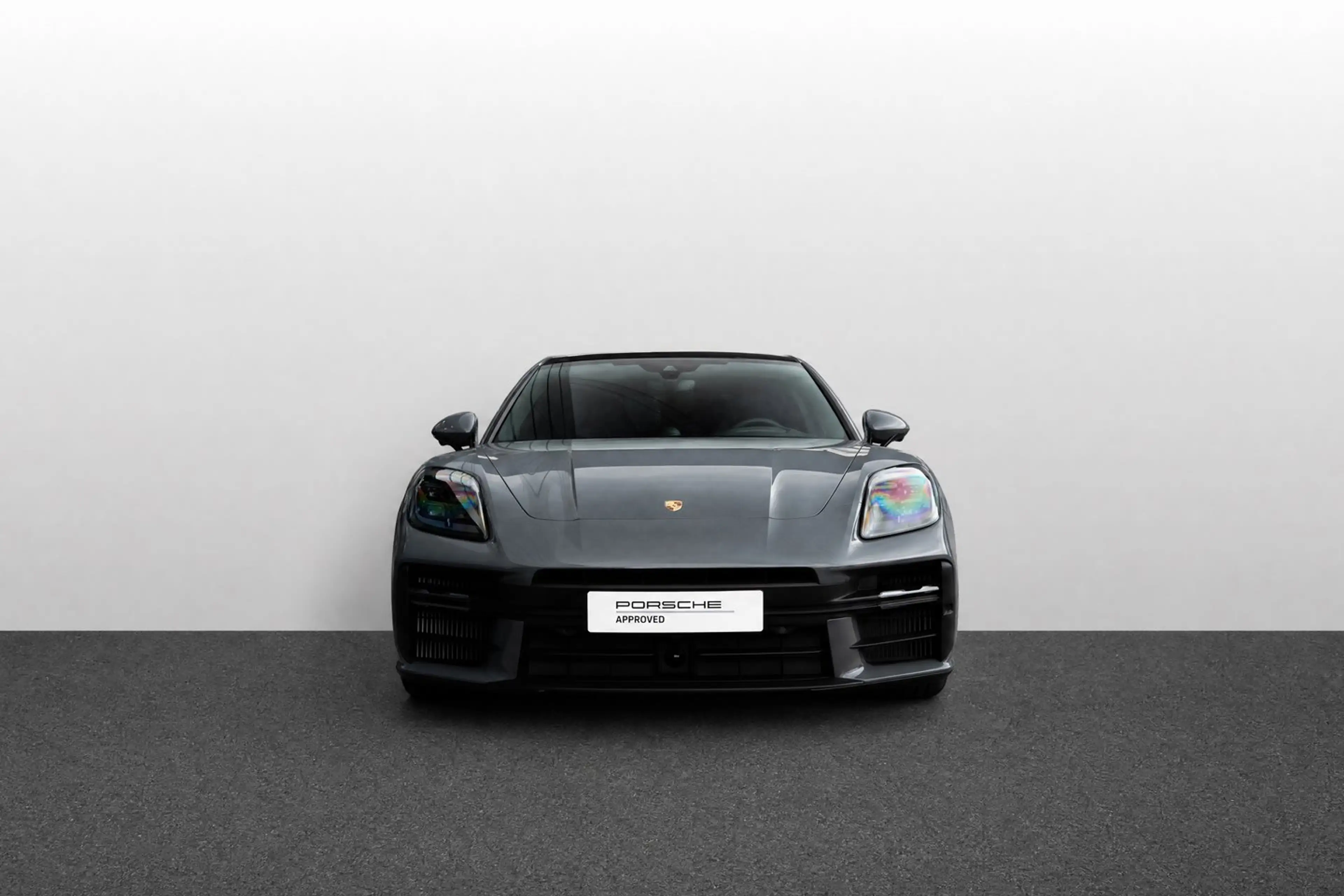 Porsche Panamera 4 E-Hybrid — photo 8