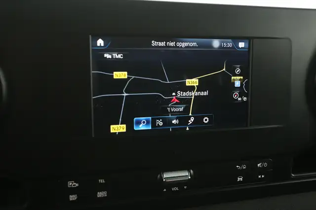 Mercedes-Benz Sprinter view 14