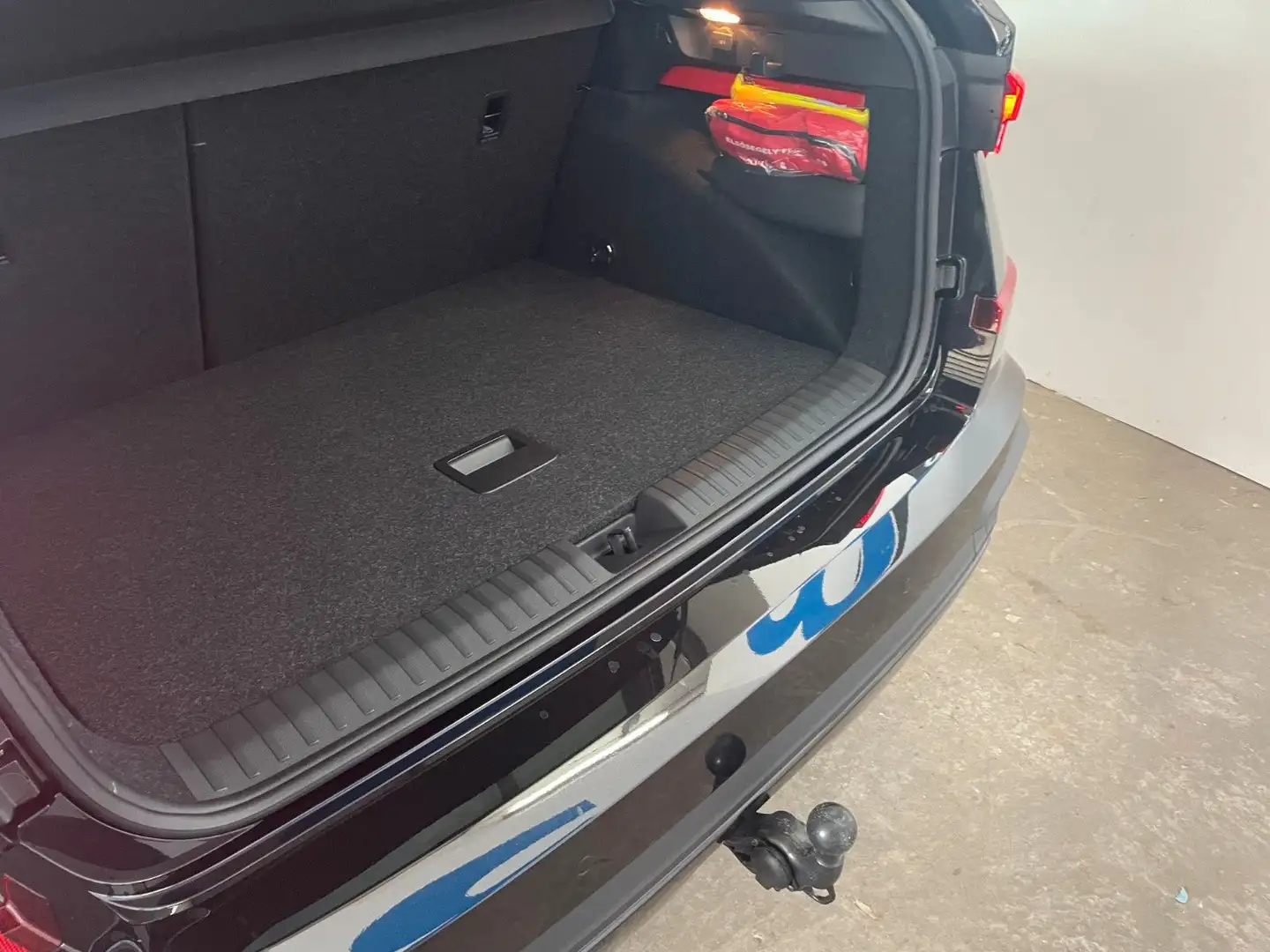 Skoda Kamiq 1.5 TSI ACT DSG Monte Carlo Schwarz - 2