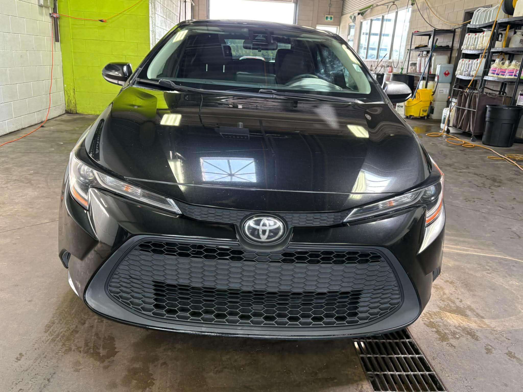 2022 Toyota Corolla LE — снимка 1