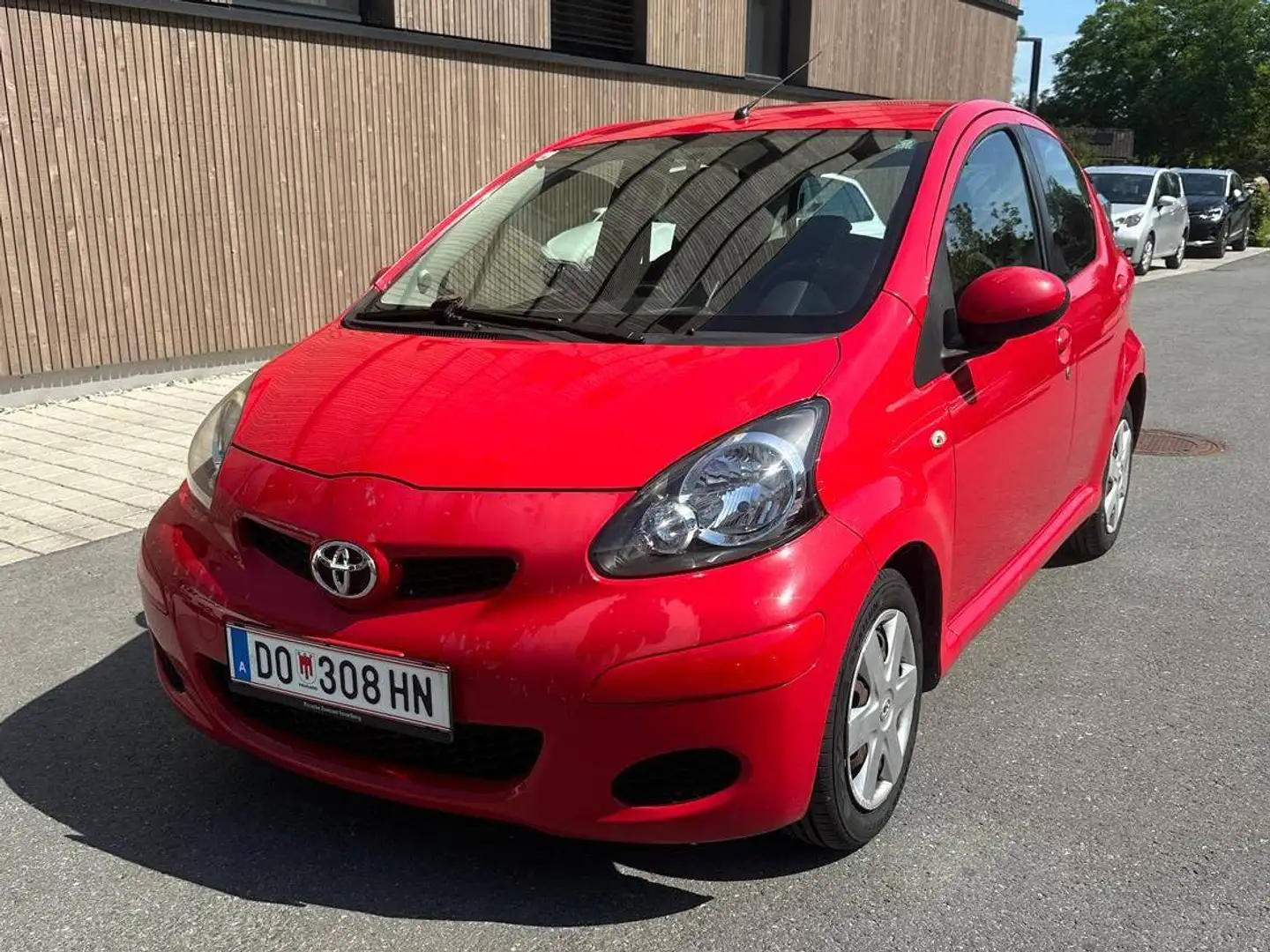 Toyota Aygo Aygo 1,0 VVT-i Cool Cool Rot - 1