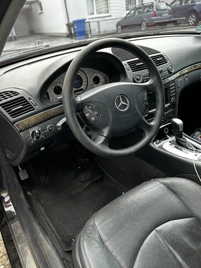 Mercedes-Benz E 320 T Avantgarde - 1