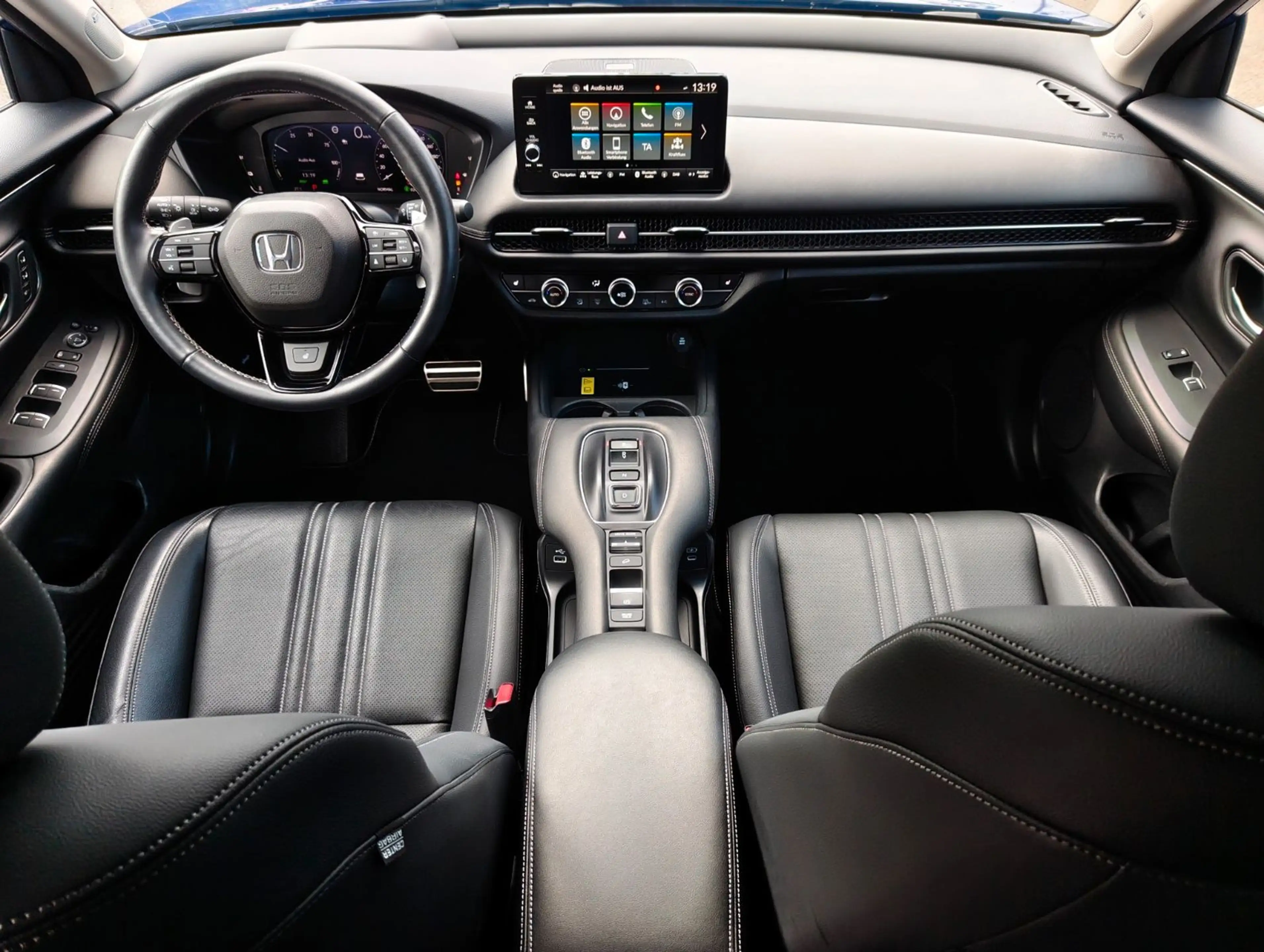 Honda ZR-V 2,0 e:HEV Advance Navi/LED/Kamera — photo 12