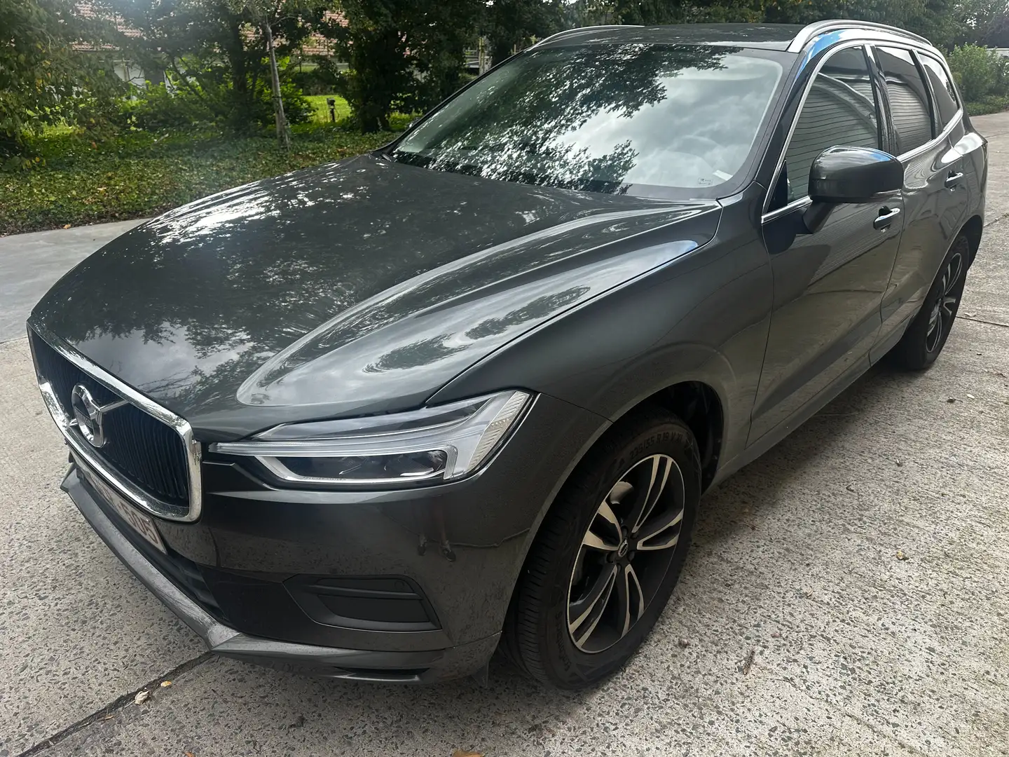 Volvo XC60 XC60 D4 Geartronic Momentum Pro Gris - 2