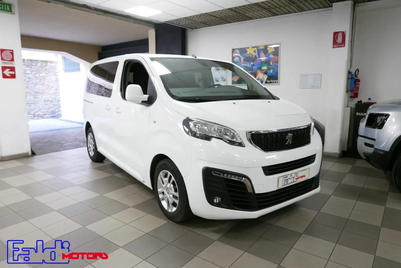 Peugeot Traveller BlueHDi 100 S&S Compact Business 8 Posti + IVA Bianco - 1