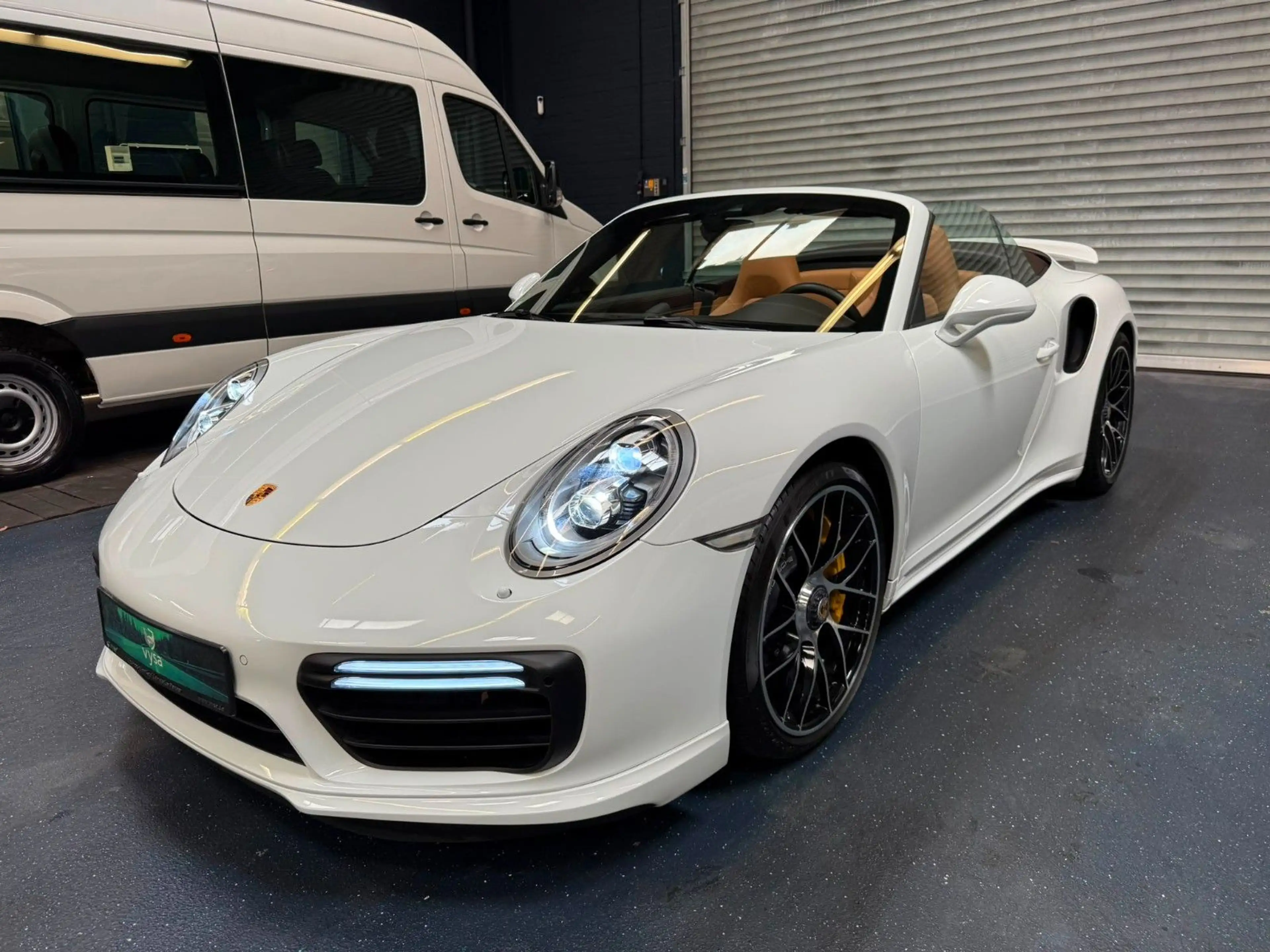Porsche 911 991.2 Turbo S Cabriolet PDLS+ LIFT  SPORT-CHRONO — photo 7