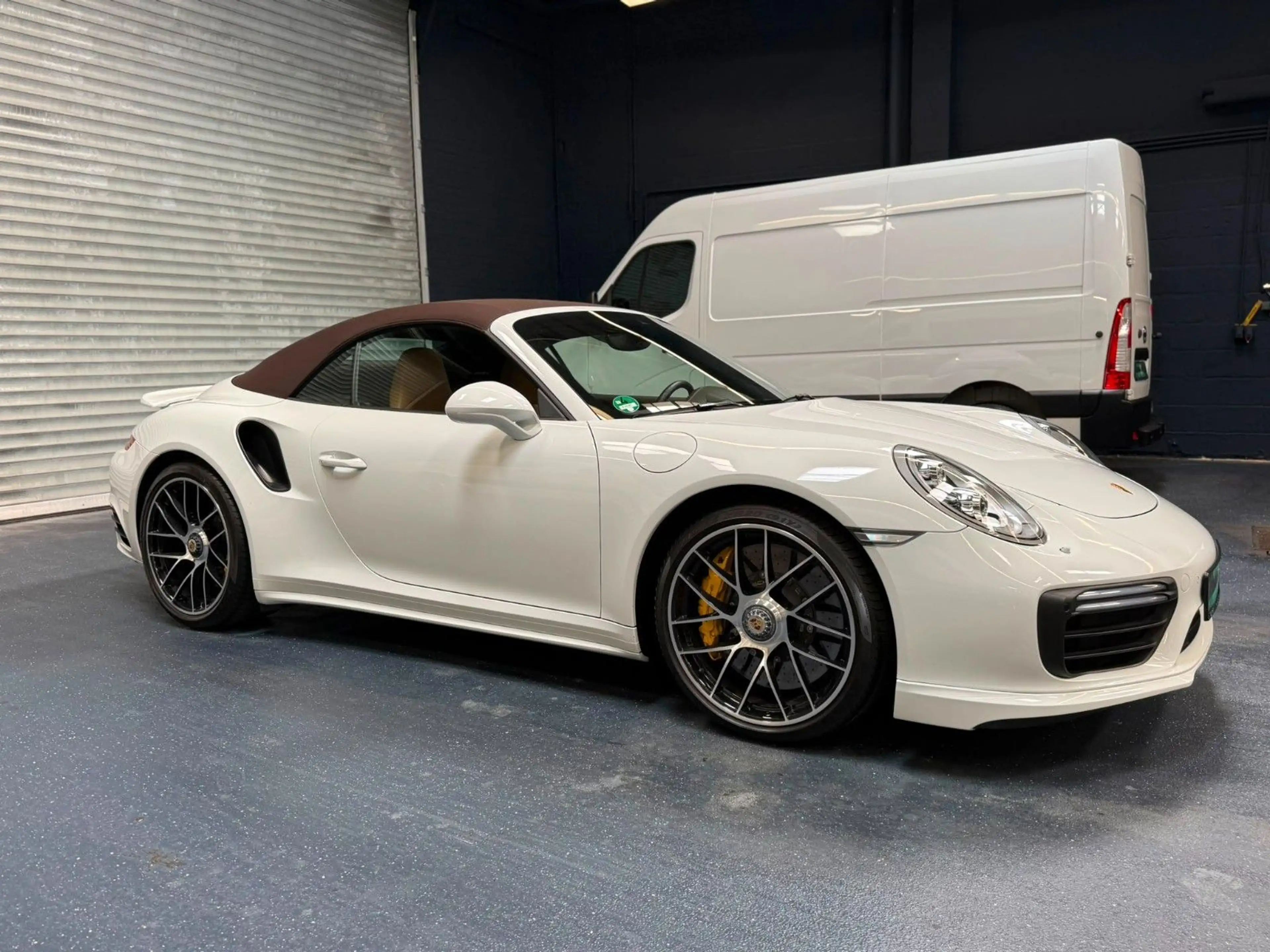 Porsche 911 991.2 Turbo S Cabriolet PDLS+ LIFT  SPORT-CHRONO — photo 15