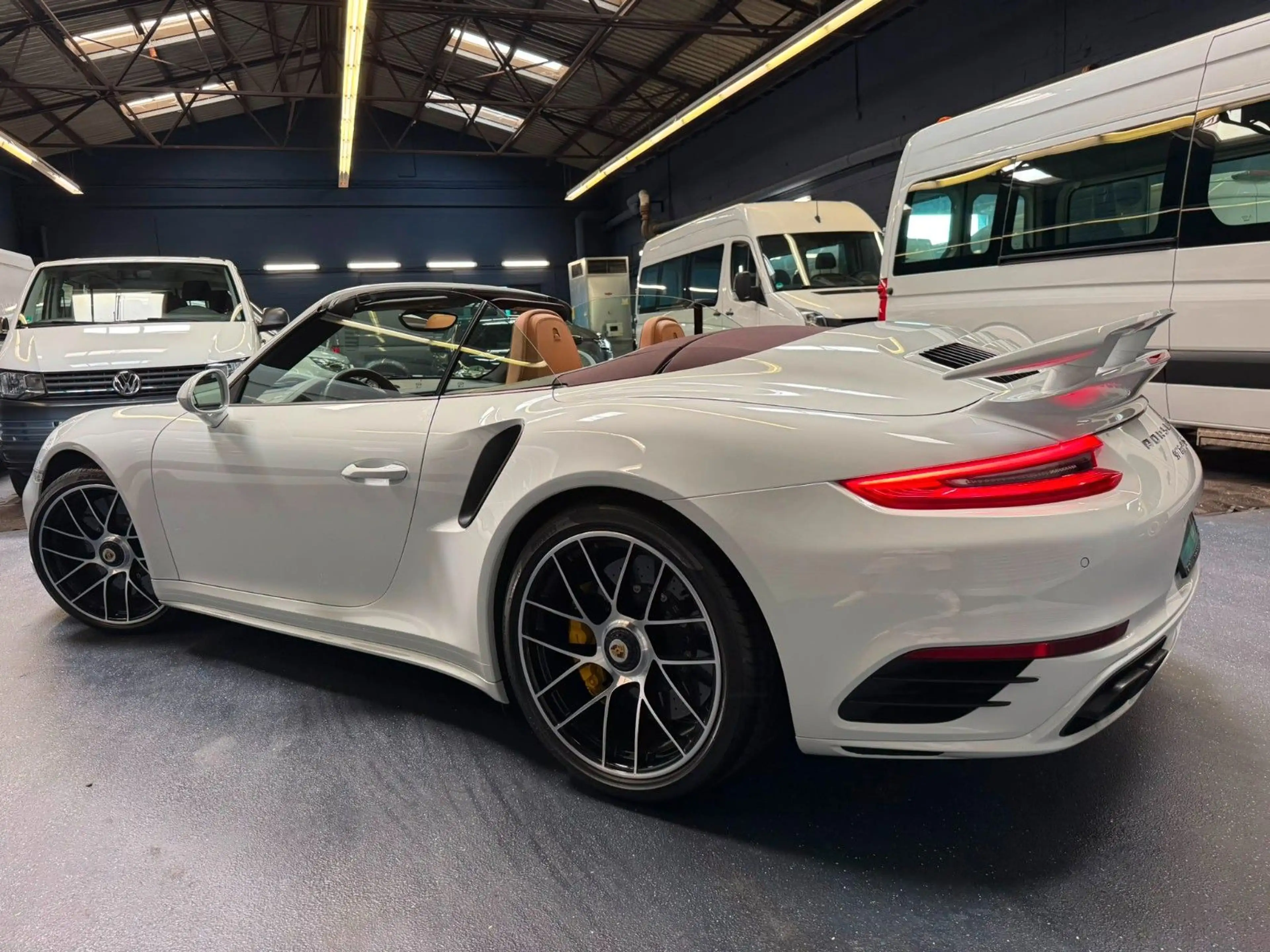 Porsche 911 991.2 Turbo S Cabriolet PDLS+ LIFT  SPORT-CHRONO — photo 4