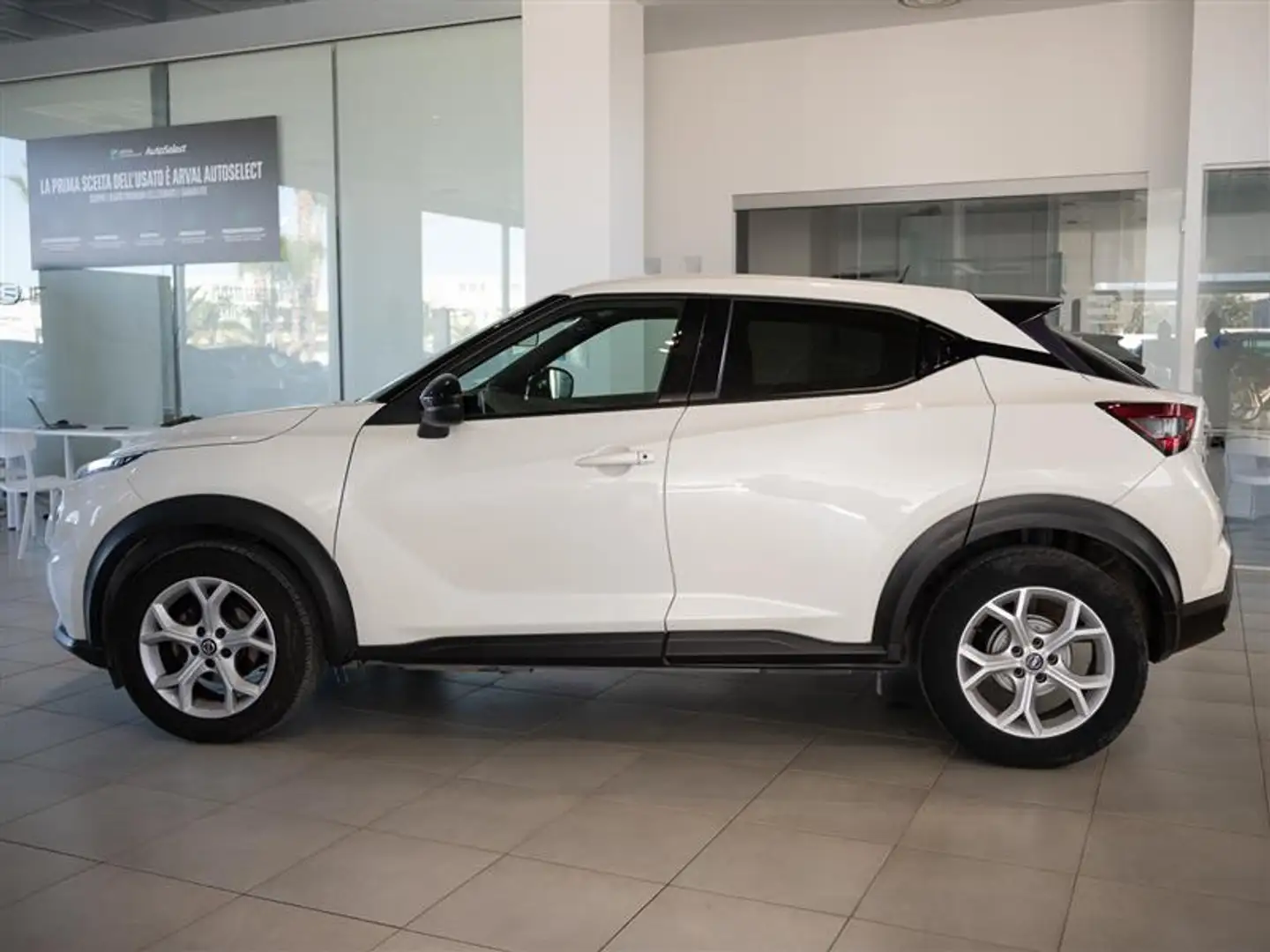 Nissan Juke Business 1.0cc 116cv 36 mesi garanzia Bianco - 2