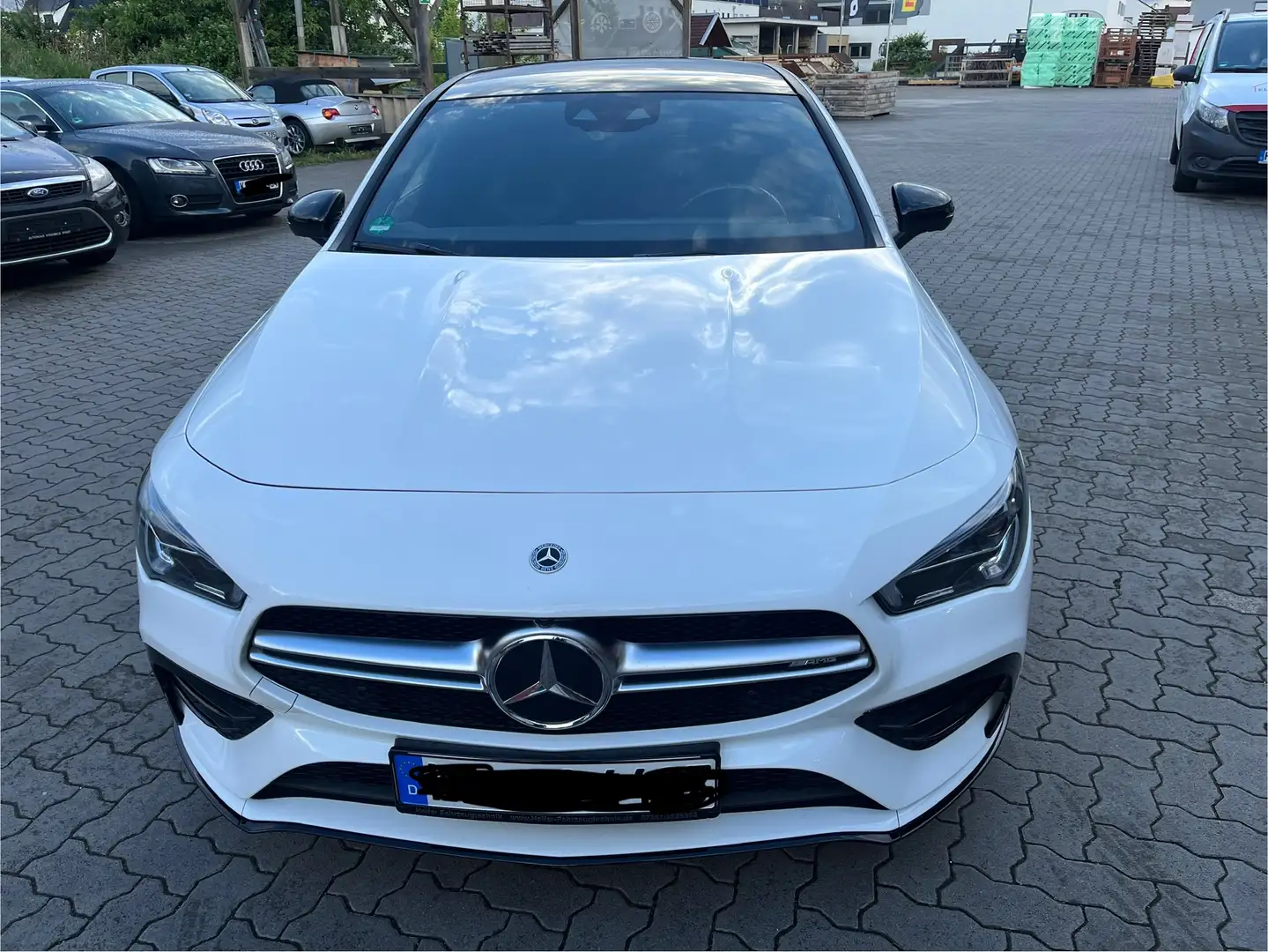 Mercedes-Benz CLA 35 AMG AMG CLA 35 4Matic Shooting B AMG Speedshift 7G-DCT Bílá - 2