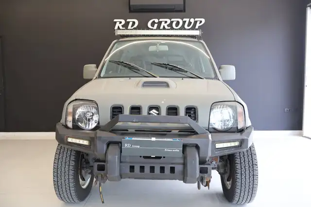 Suzuki Jimny view 2