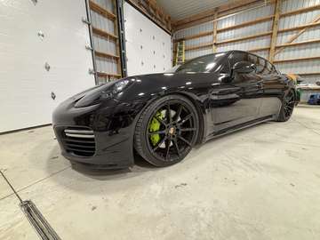 4dr HB GTS