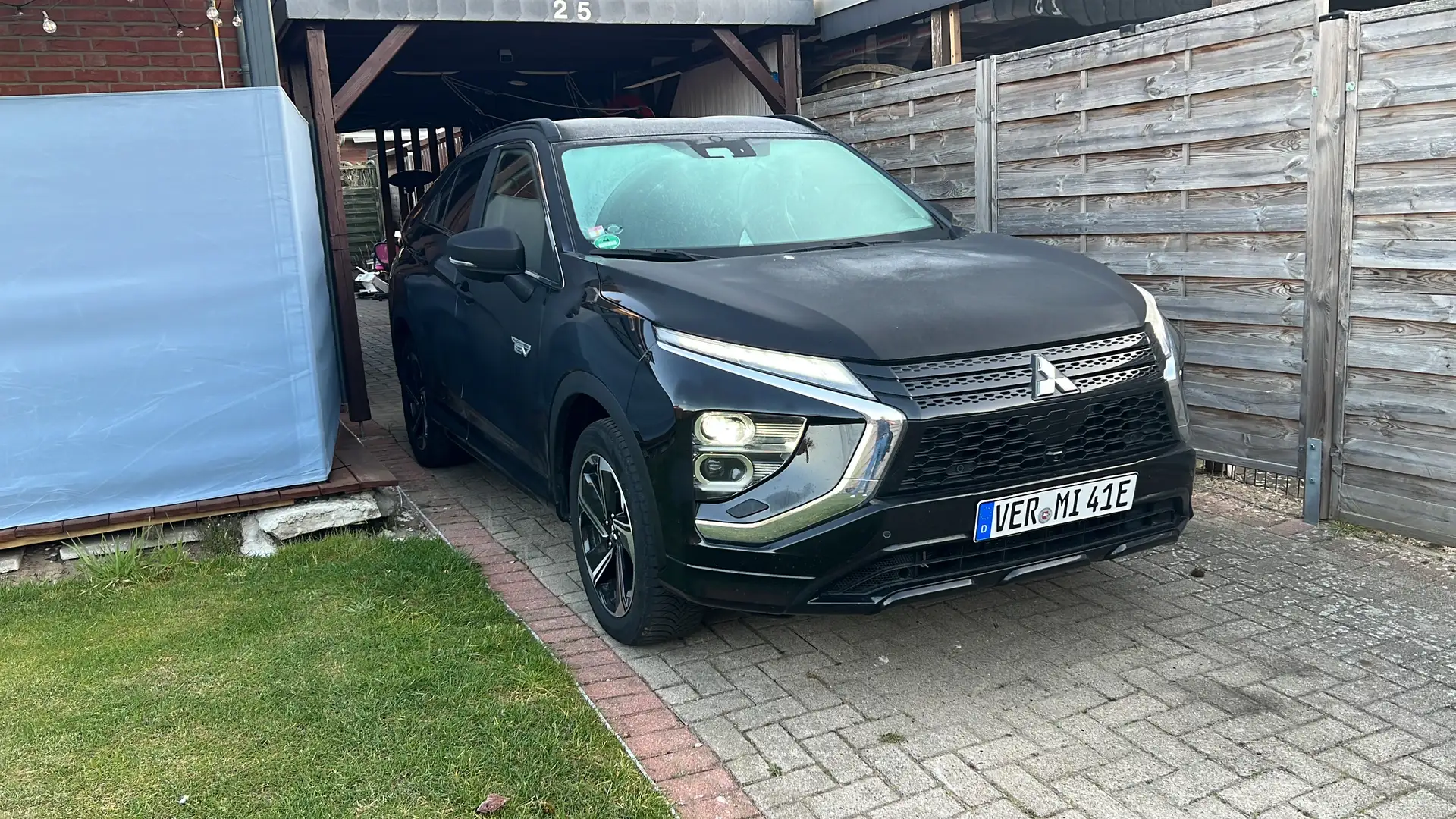 Mitsubishi Eclipse Cross Plug-In Hybrid 4WD Select Black - 1