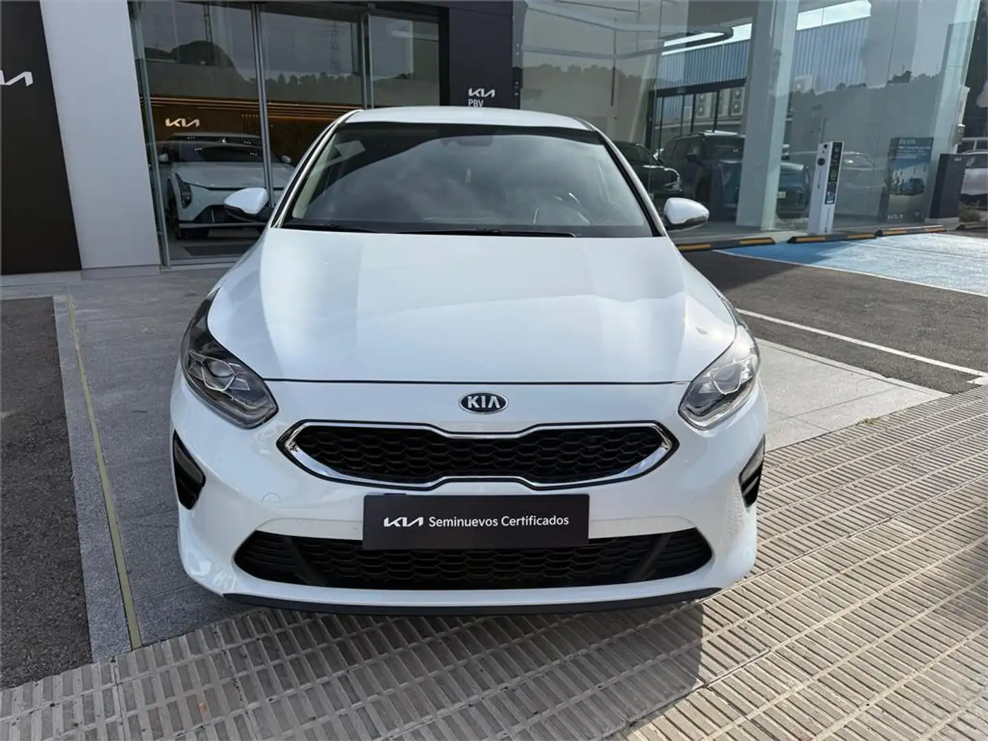 Kia Ceed / cee'd 1.0 T-GDi 74kW (100CV) Tech - 2