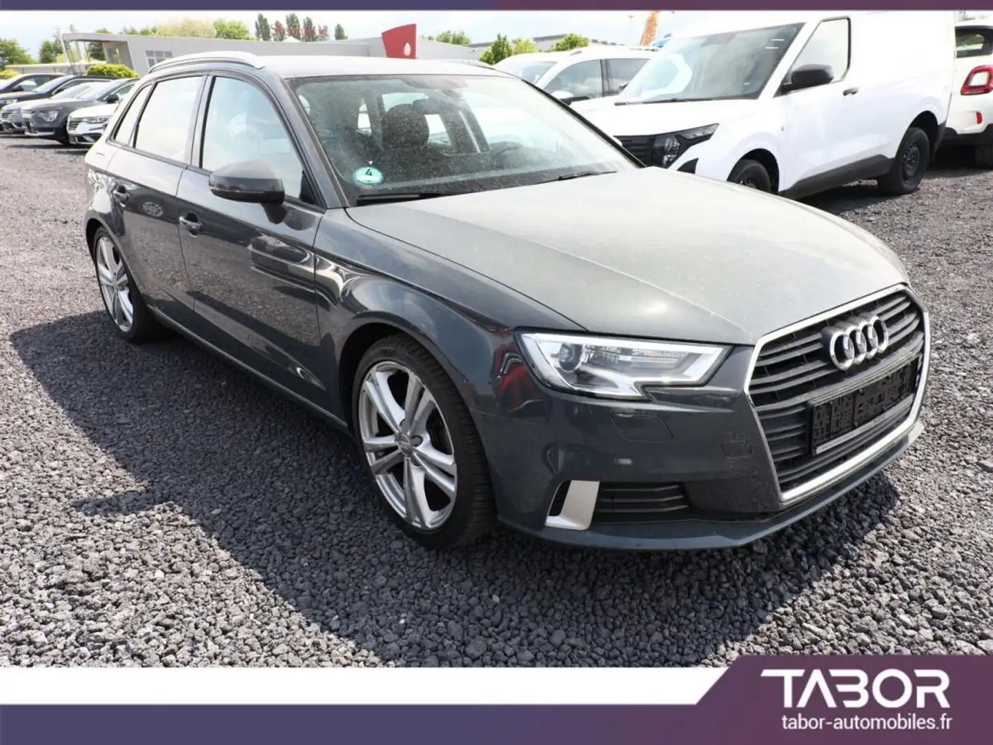 Audi A3 35 TFSI 150 S-tronic Sport Gris - 2