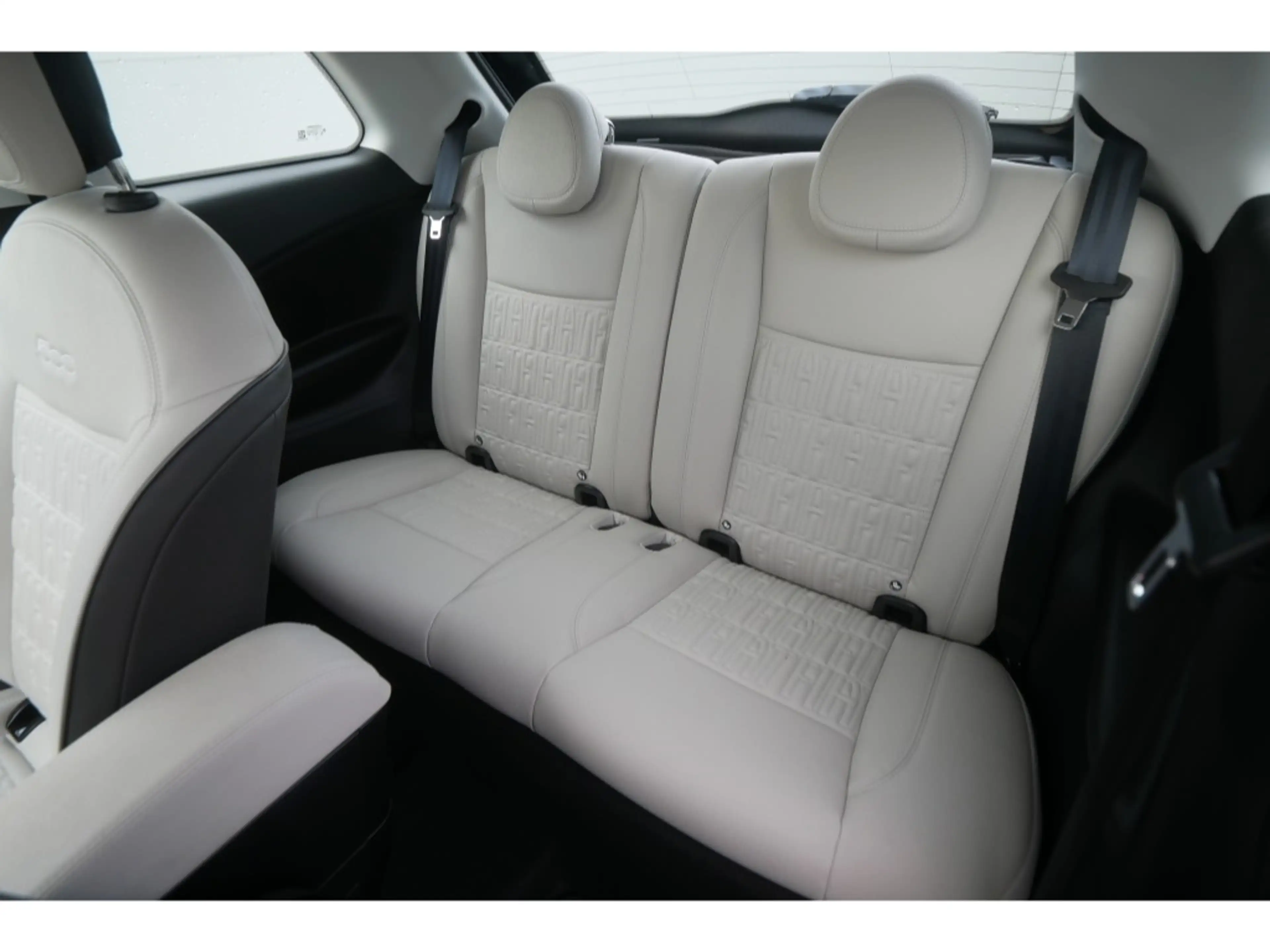Fiat 500e BY BOCELLI AT 42 Kwh 118PS LED NAVI WINTER — photo 12