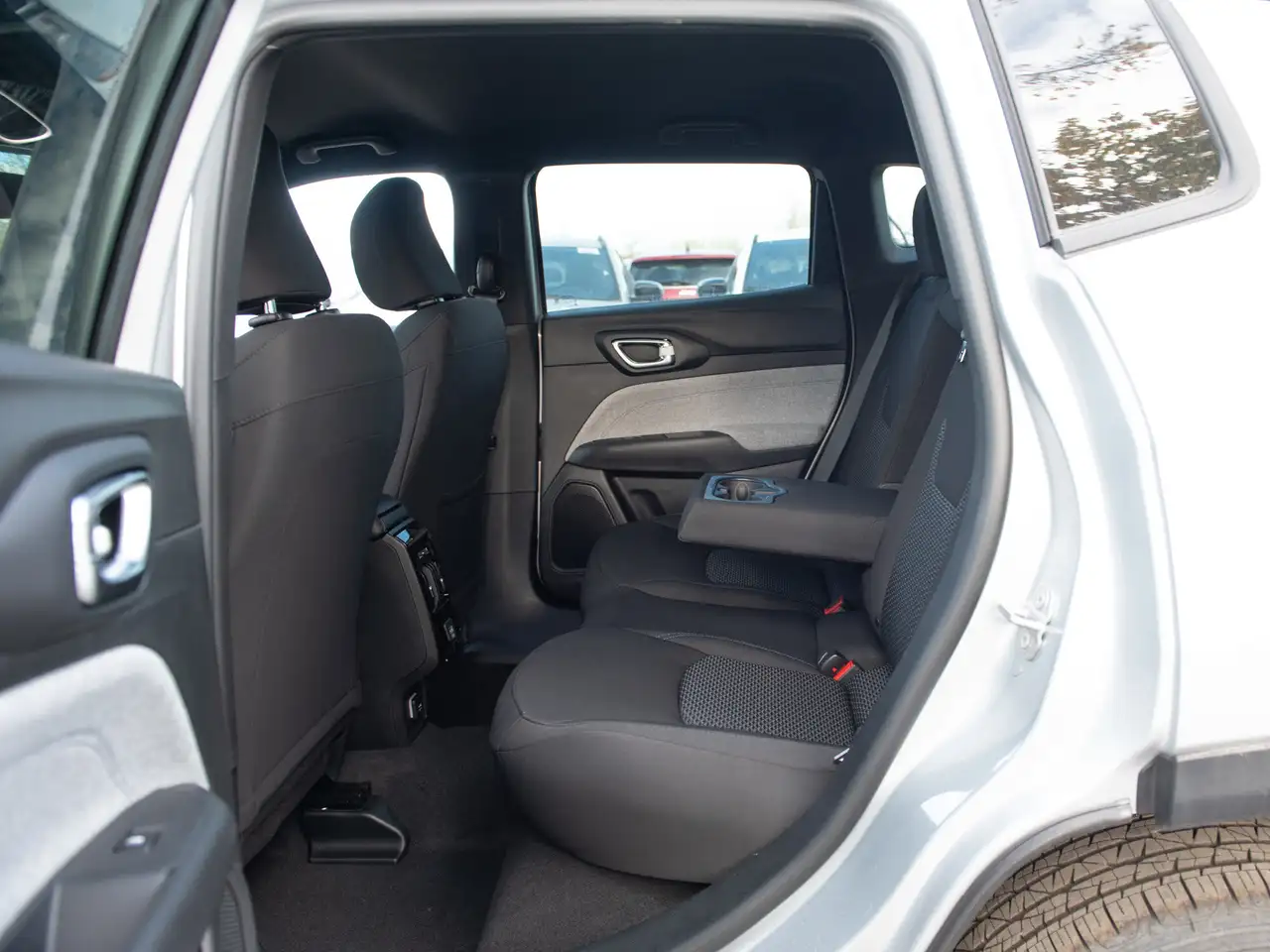 Jeep Compass снимка Jeep Compass