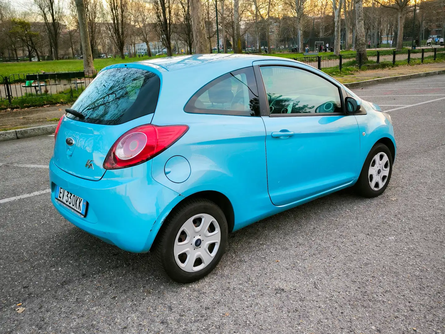 Ford Ka/Ka+ Ka II 3p  Ka 1.2 + 69cv E6 Bleu - 2