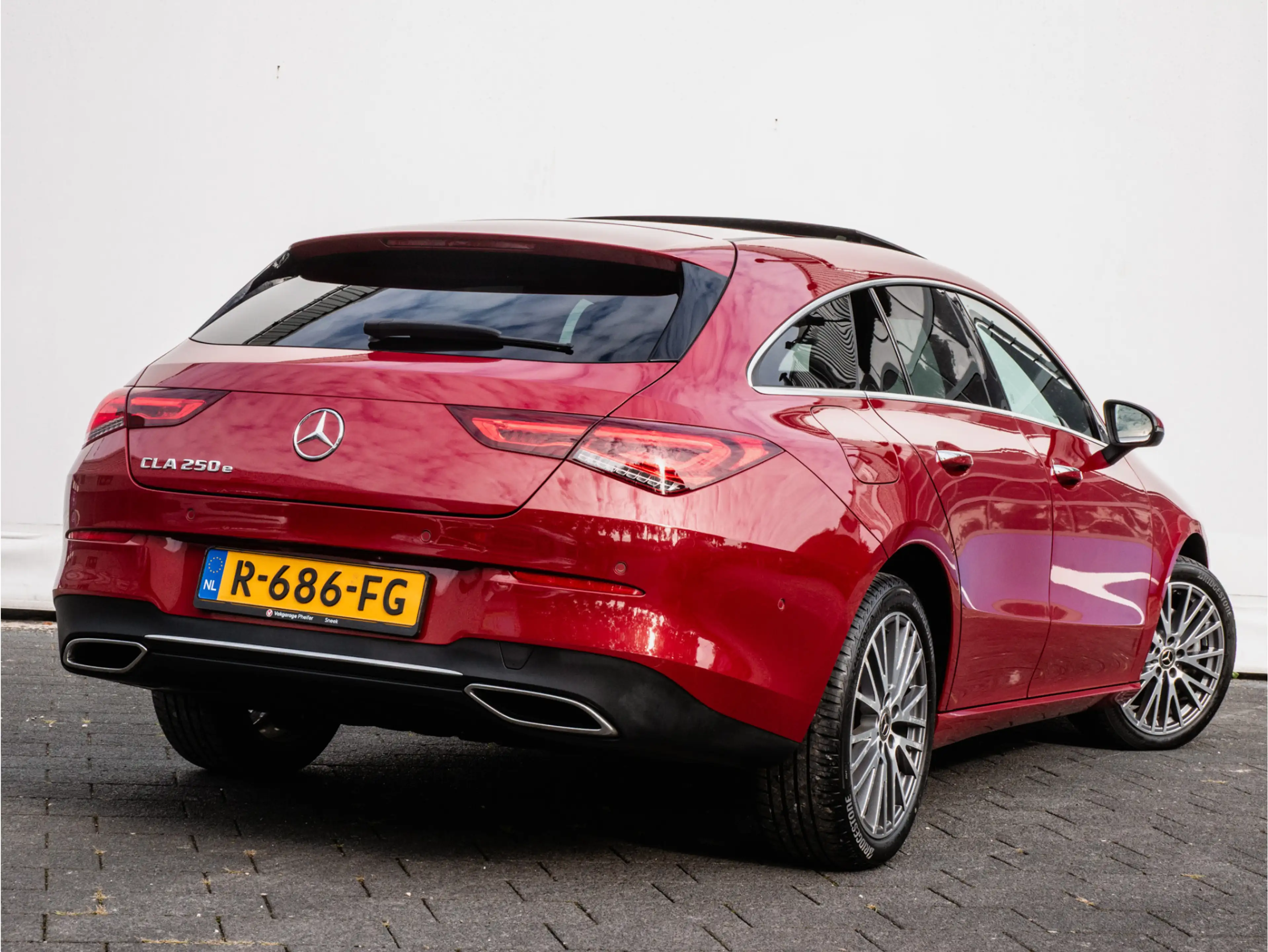 Mercedes-Benz CLA 250 Shooting Brake e Business Solution Luxury Panorama — photo 10
