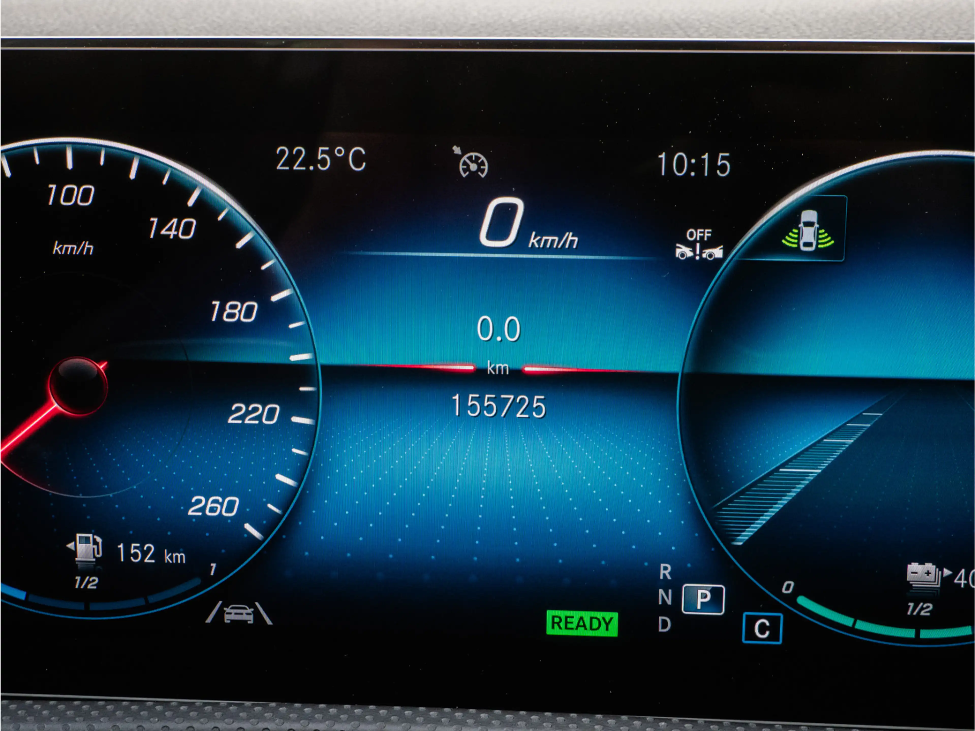 Mercedes-Benz CLA 250 Shooting Brake e Business Solution Luxury Panorama — photo 40