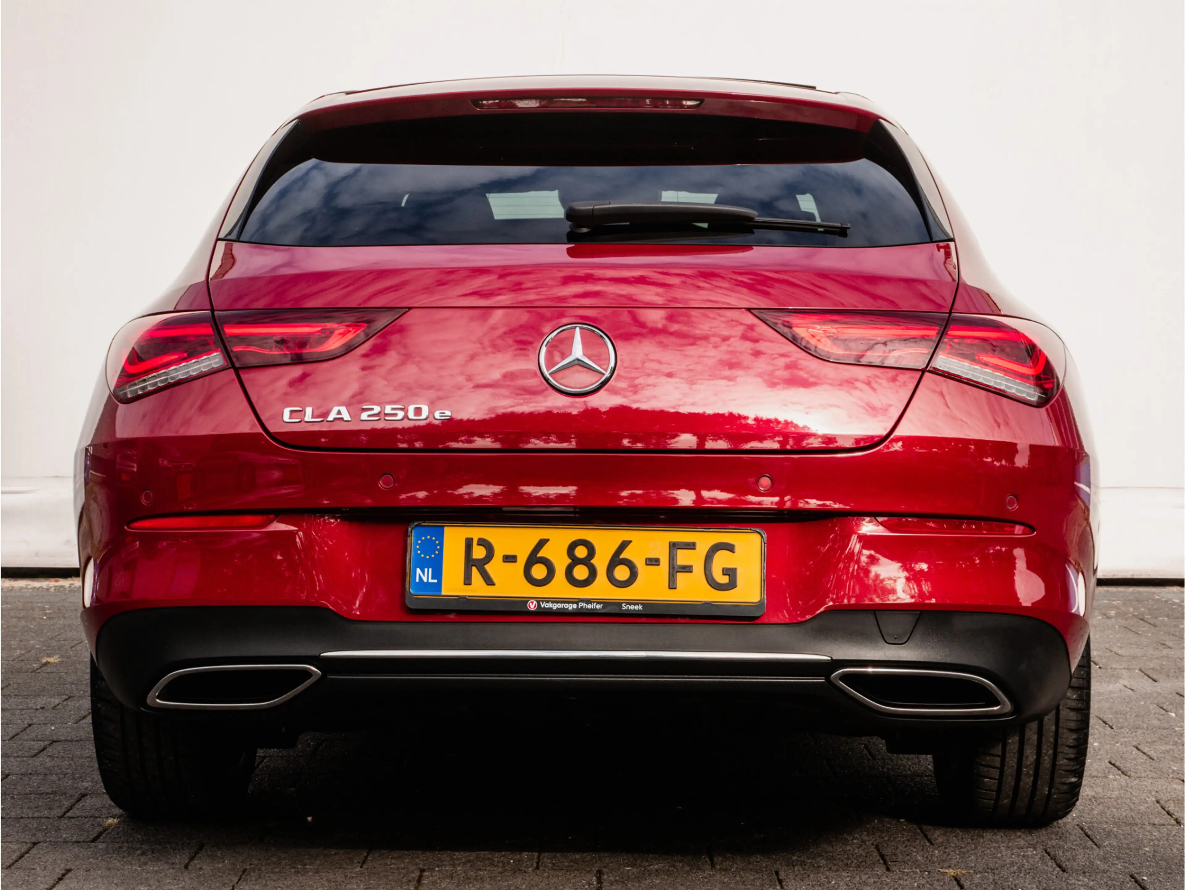 Mercedes-Benz CLA 250 Shooting Brake e Business Solution Luxury Panorama — photo 8