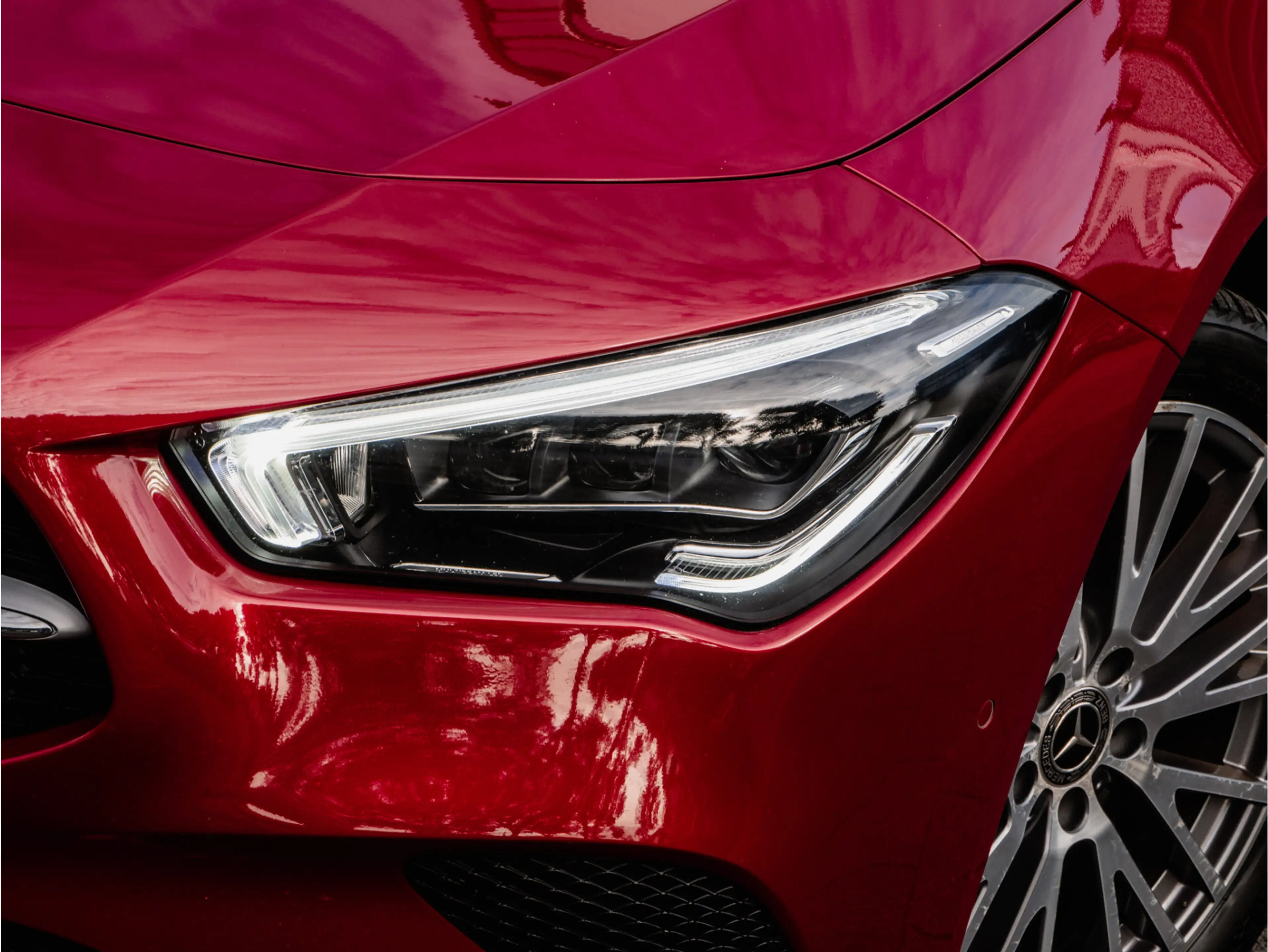 Mercedes-Benz CLA 250 Shooting Brake e Business Solution Luxury Panorama — photo 32