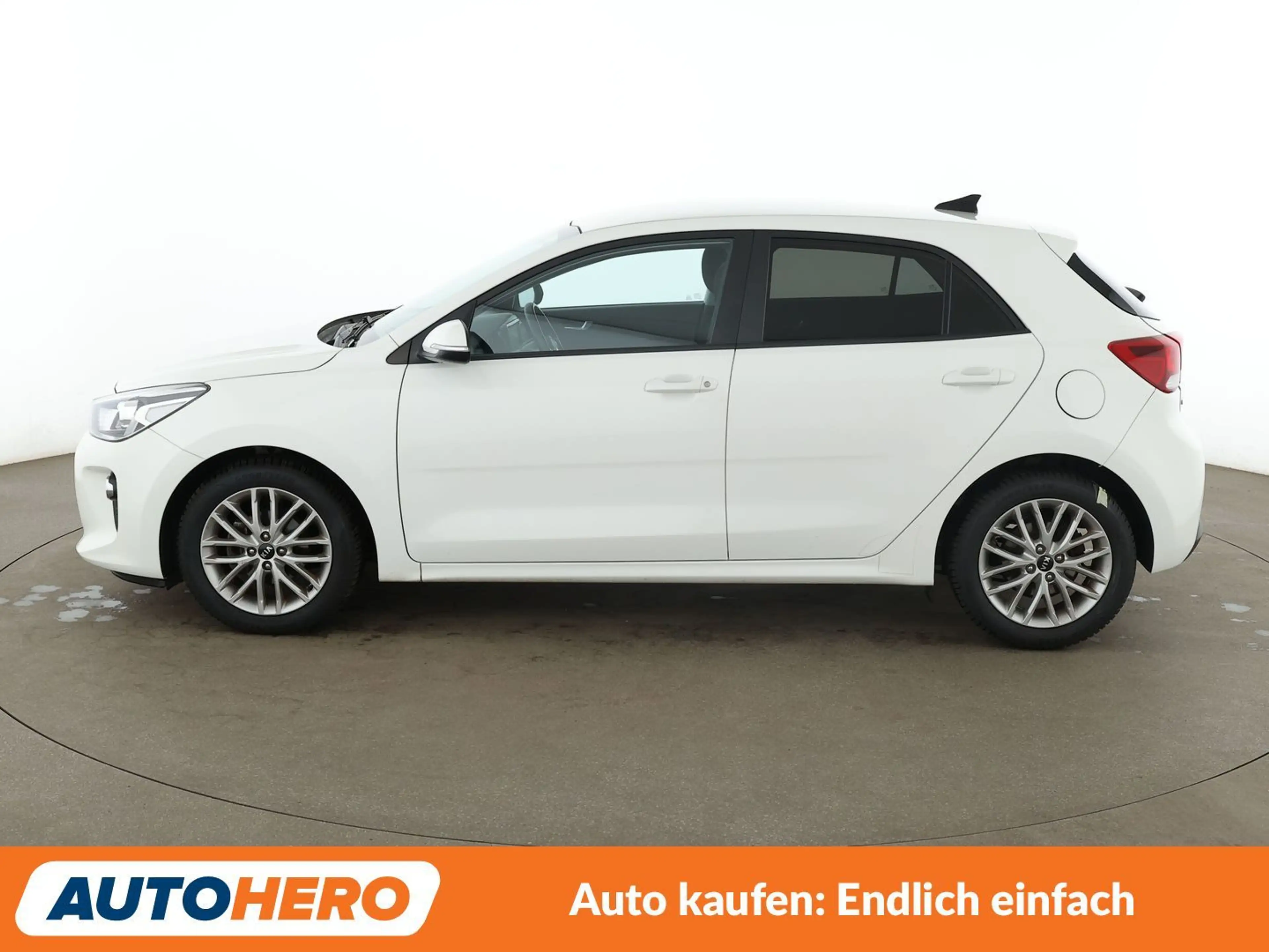 Kia Rio 1.2 Dream Team *NAVI*PDC*SHZ*LHZ*ALU*KLIMA* — photo 3