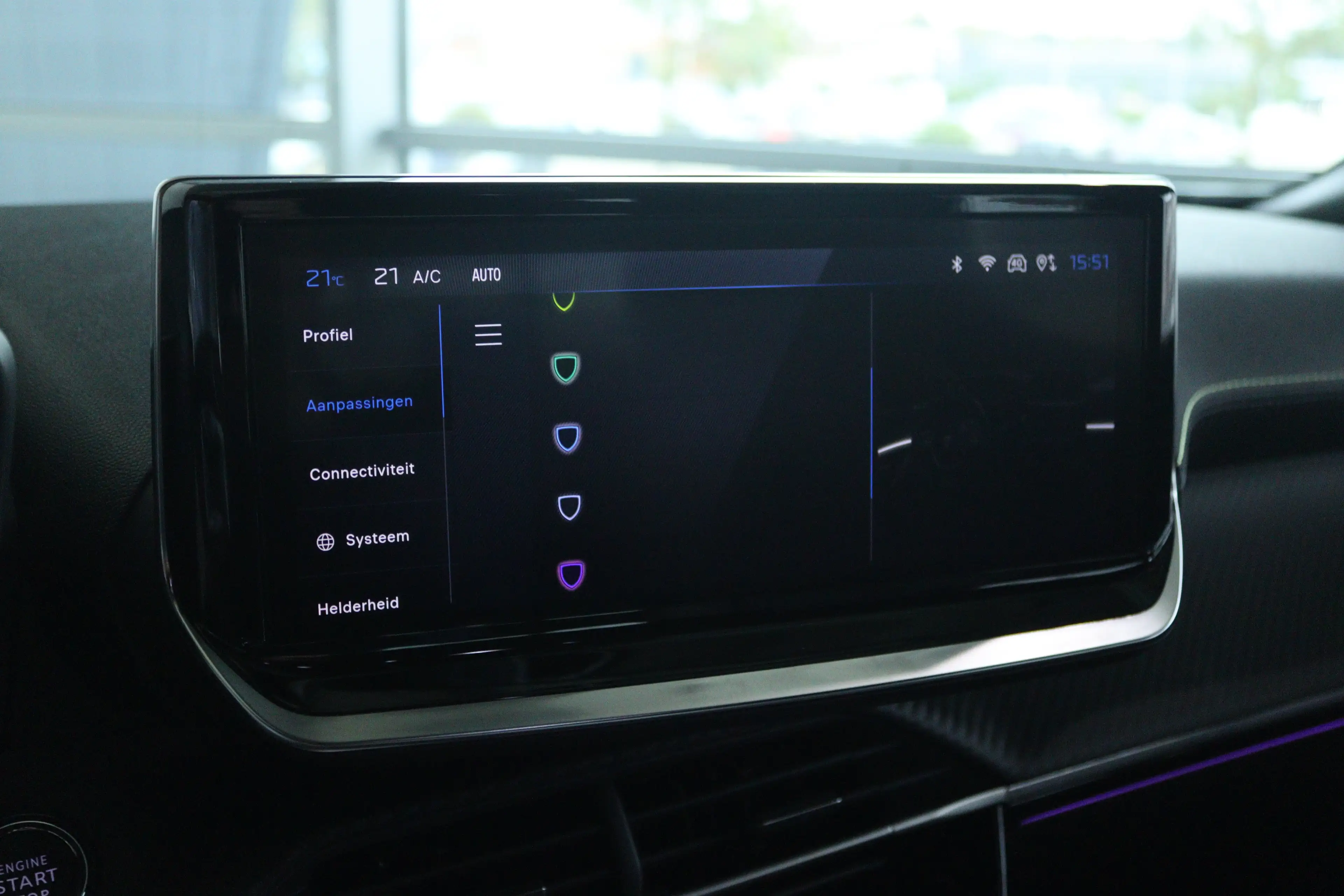 Peugeot 2008 1.2 Hybrid 145 GT | Adapt. Cruise | 360 Camera | K — photo 32