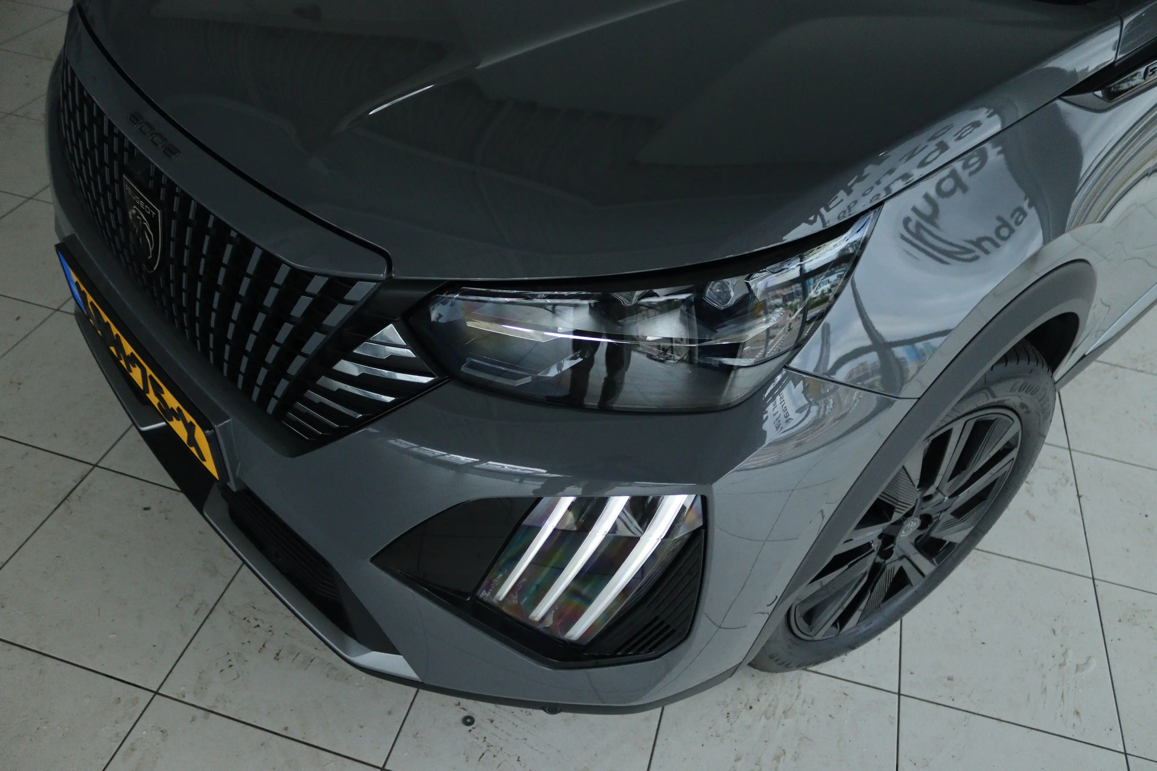 Peugeot 2008 1.2 Hybrid 145 GT | Adapt. Cruise | 360 Camera | K — photo 6